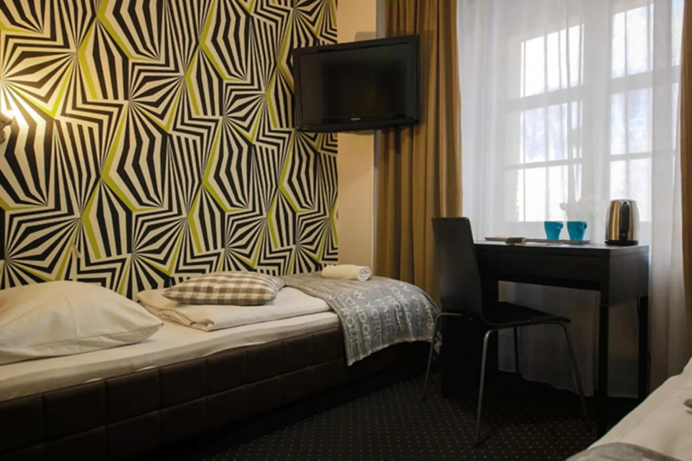 Bedroom, Bed in Boogie Deluxe Old Town