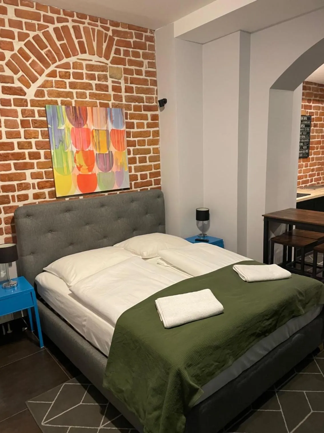 Bedroom, Bed in Boogie Deluxe Old Town