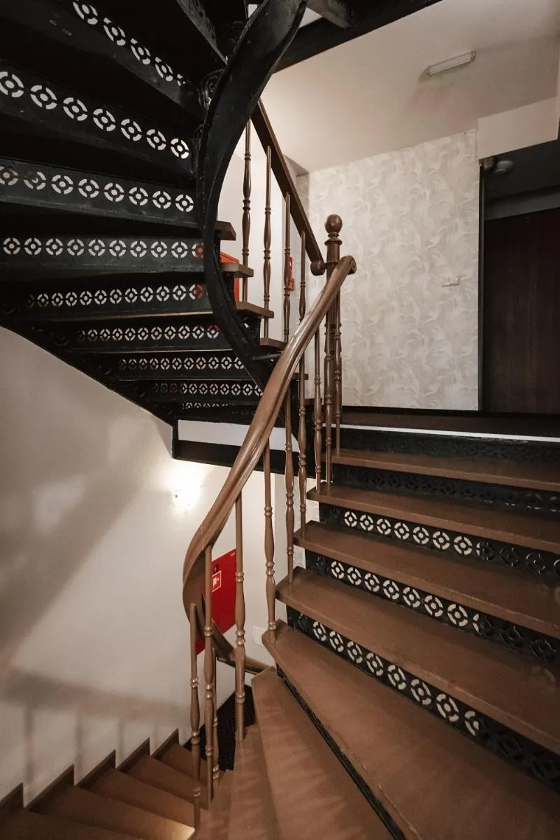 Boogie Deluxe Old Town