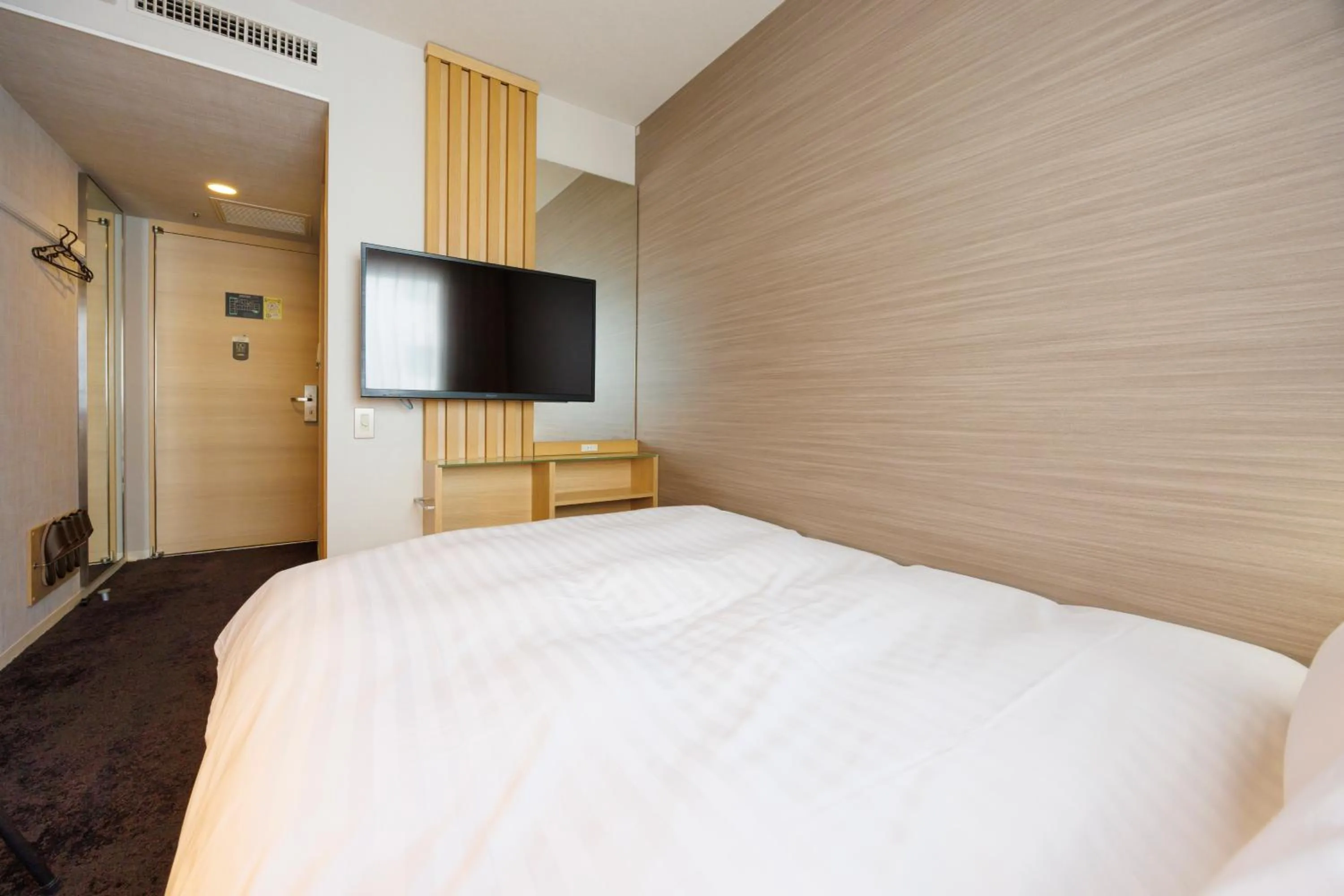 Photo of the whole room, Bed in Hotel Sardonyx Ueno