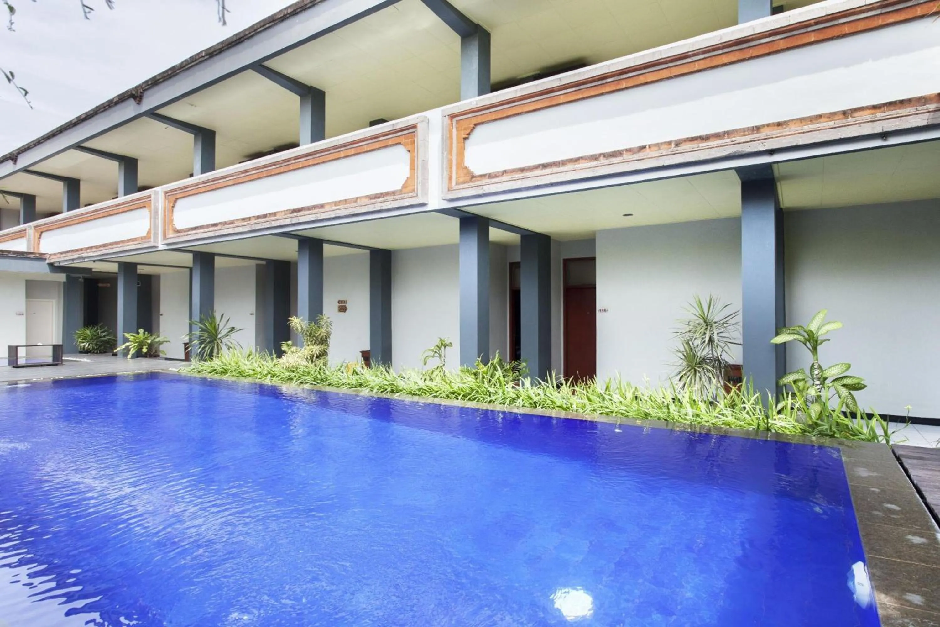 Swimming pool in The Yani Hotel Bali