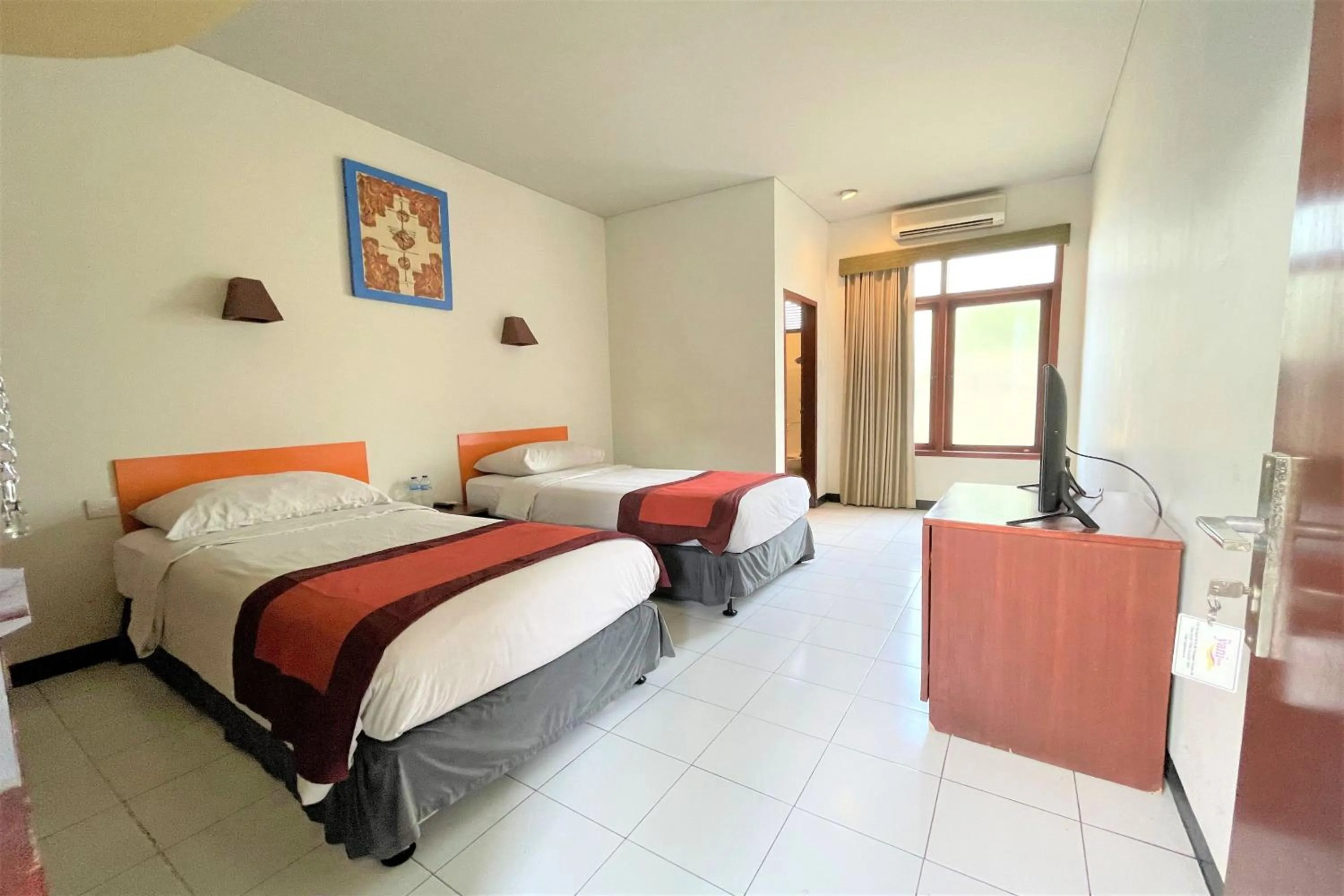 Photo of the whole room, Bed in The Yani Hotel Bali