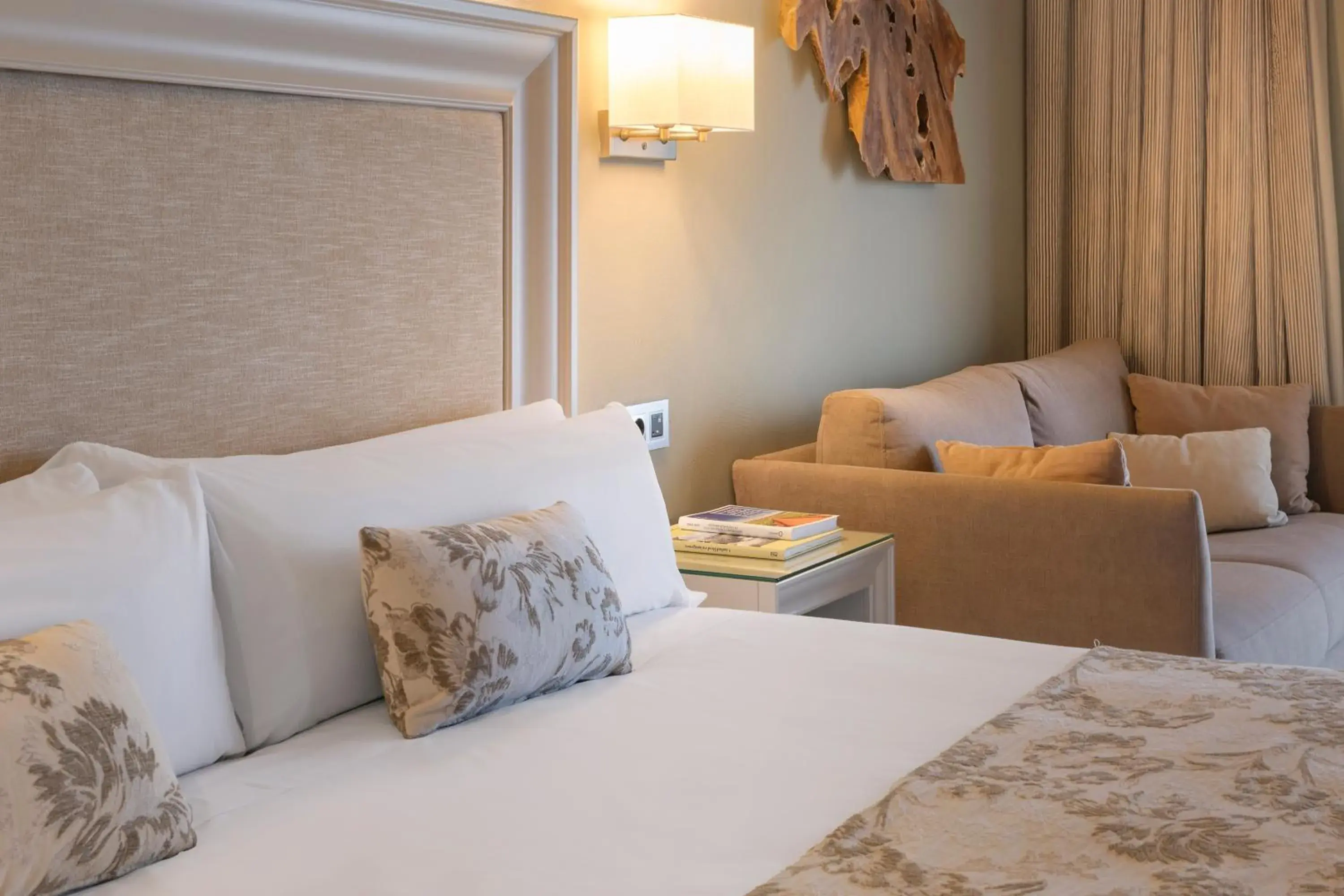 Premium Double Room with Spa Access in Hotel La Caminera Club de Campo Premium Double Room with Spa Access in Hotel La Caminera Club de Campo