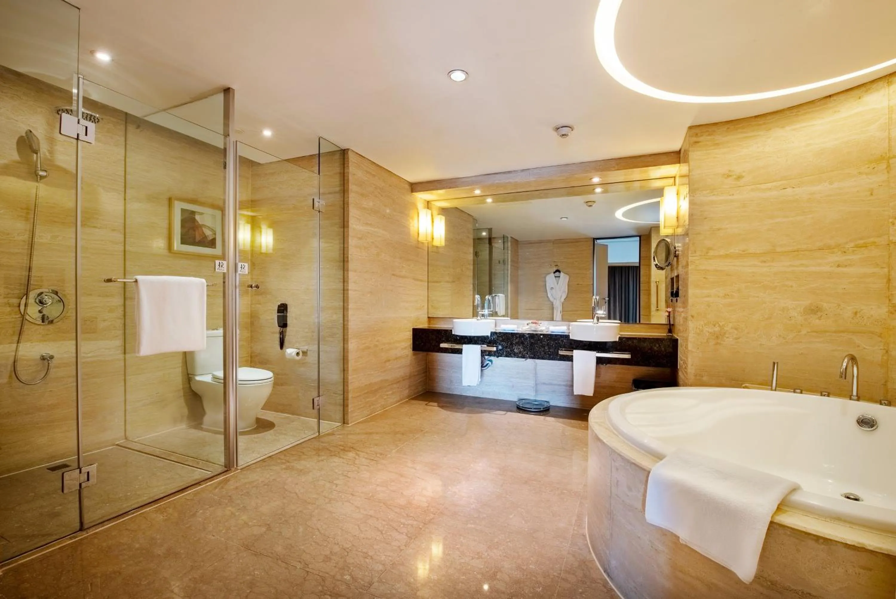 Bedroom in Crowne Plaza Tianjin Binhai by IHG