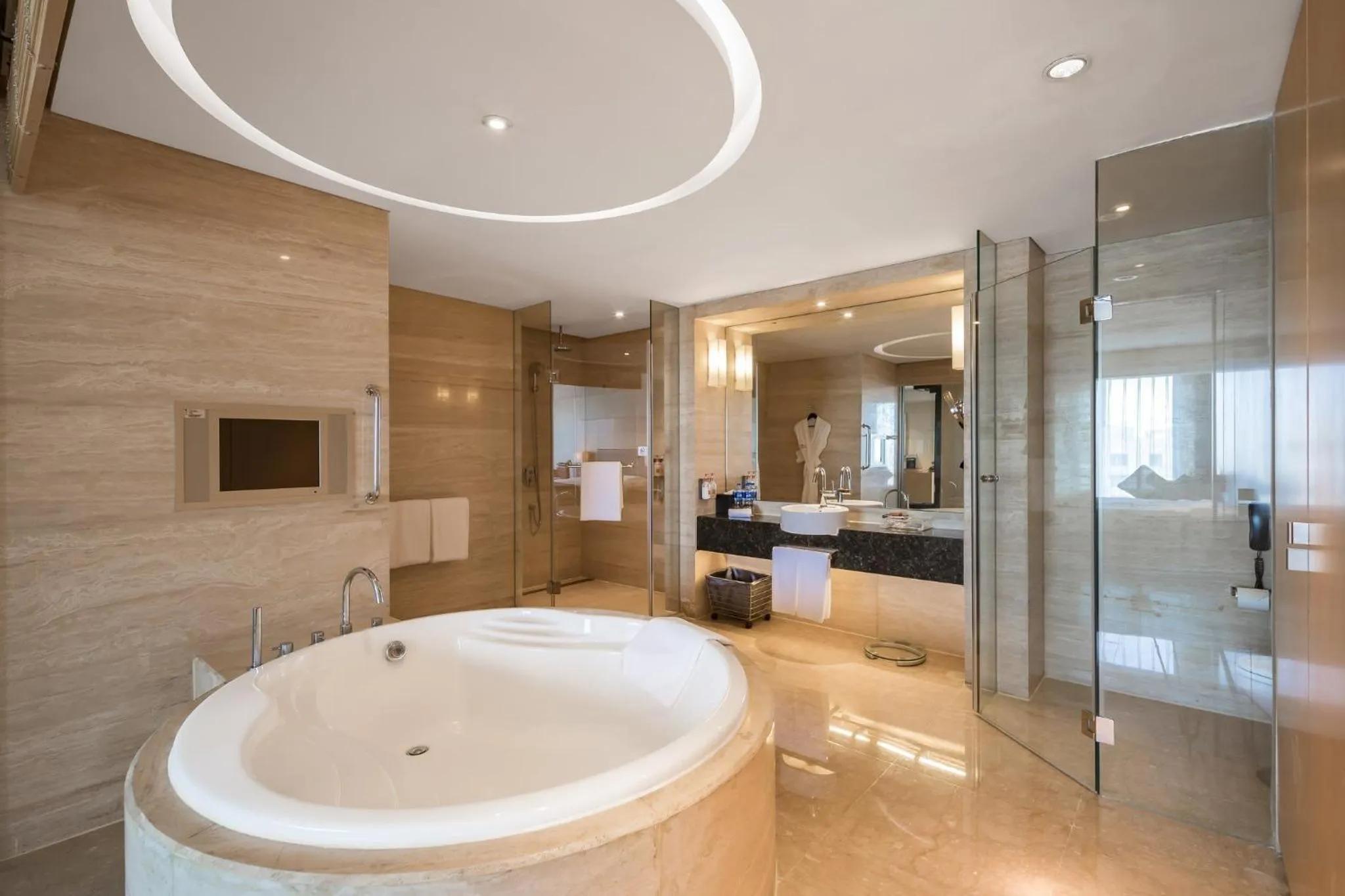 Bedroom in Crowne Plaza Tianjin Binhai by IHG