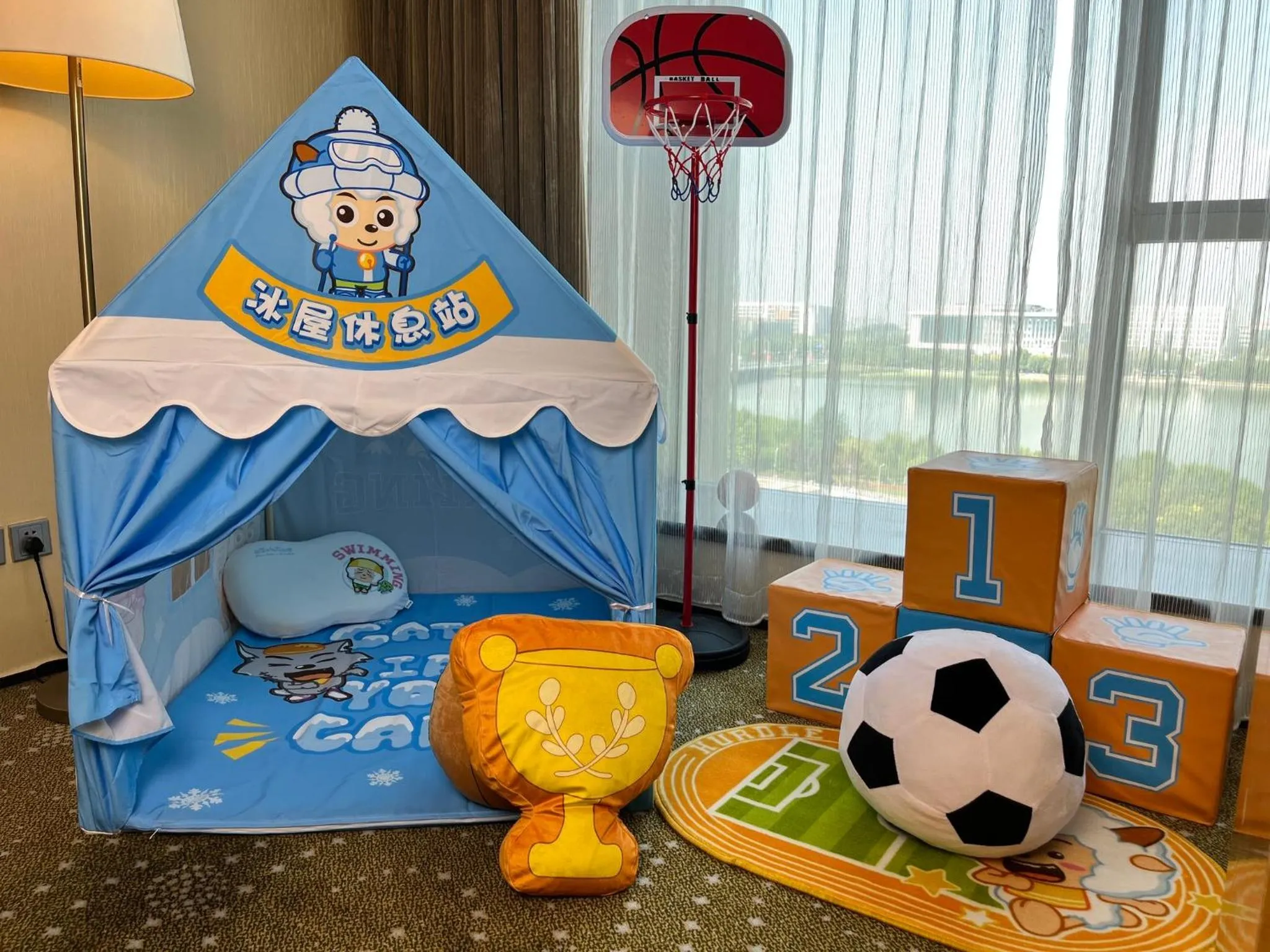 Photo of the whole room in Crowne Plaza Tianjin Binhai by IHG