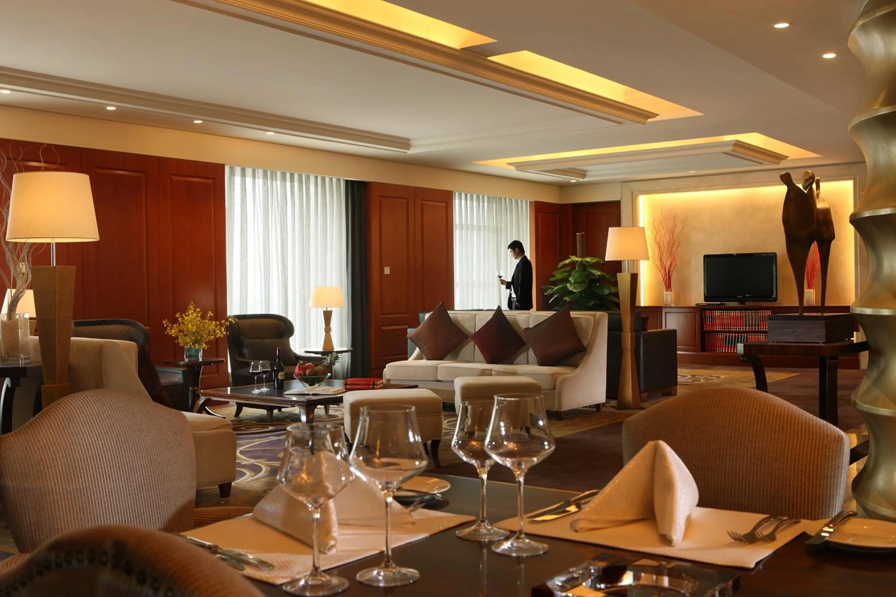 Bedroom in Crowne Plaza Tianjin Binhai by IHG