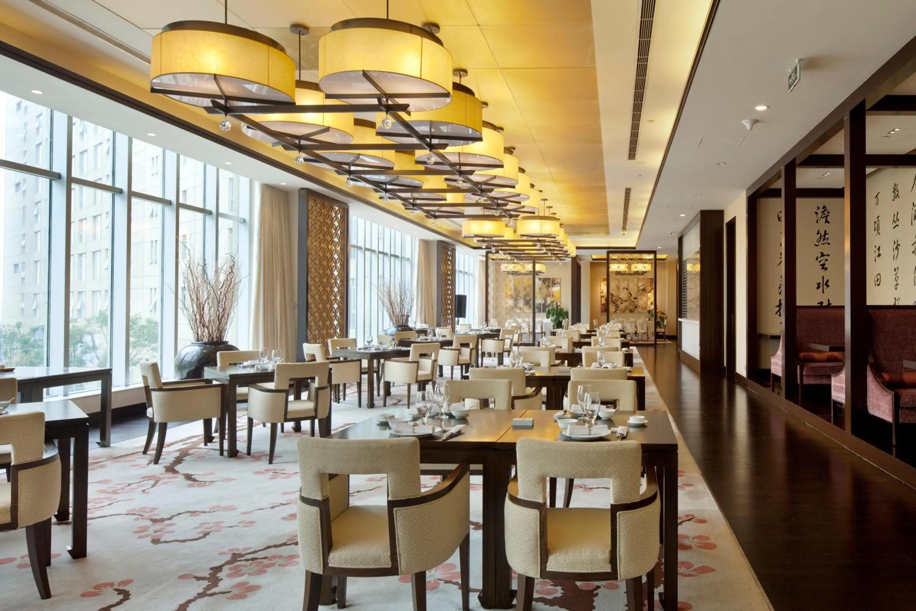 Restaurant/places to eat in Crowne Plaza Tianjin Binhai by IHG