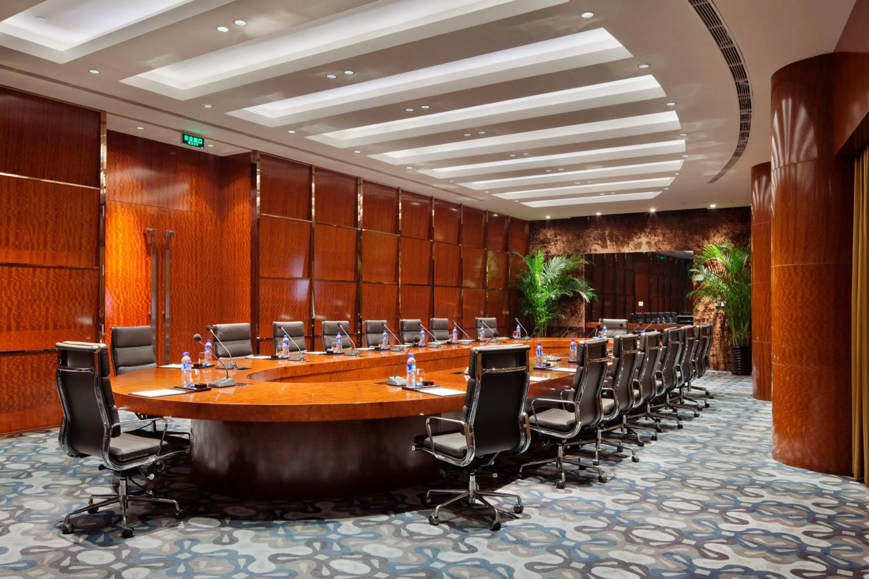 Meeting/conference room in Crowne Plaza Tianjin Binhai by IHG