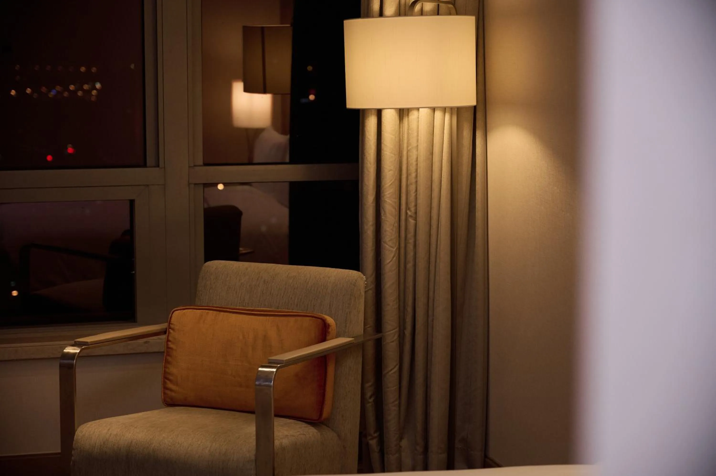 Seating area in Holiday Inn Tianjin Riverside by IHG