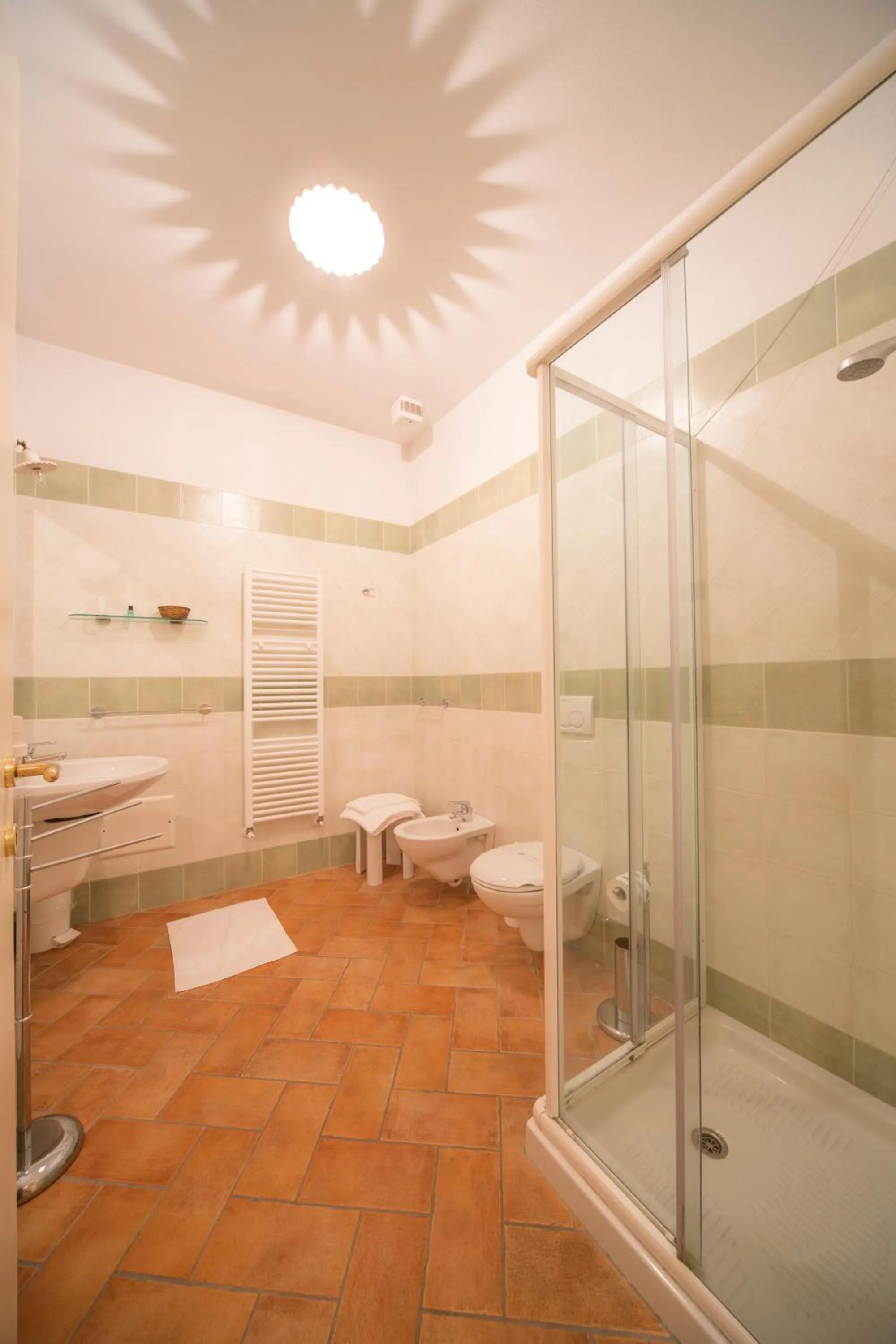 Bathroom in Hotel Antichi Cortili
