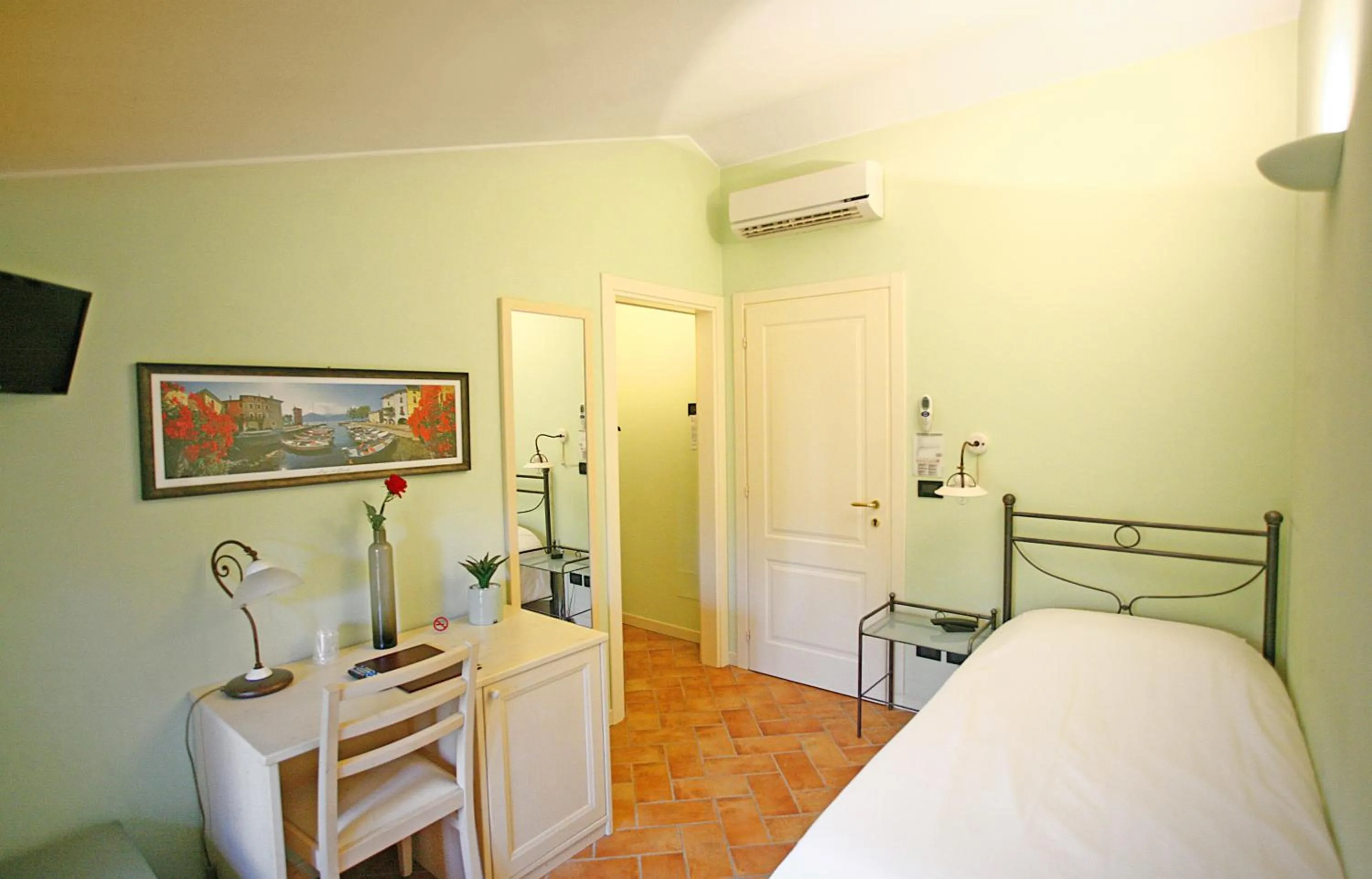 Bedroom, Bed in Hotel Antichi Cortili