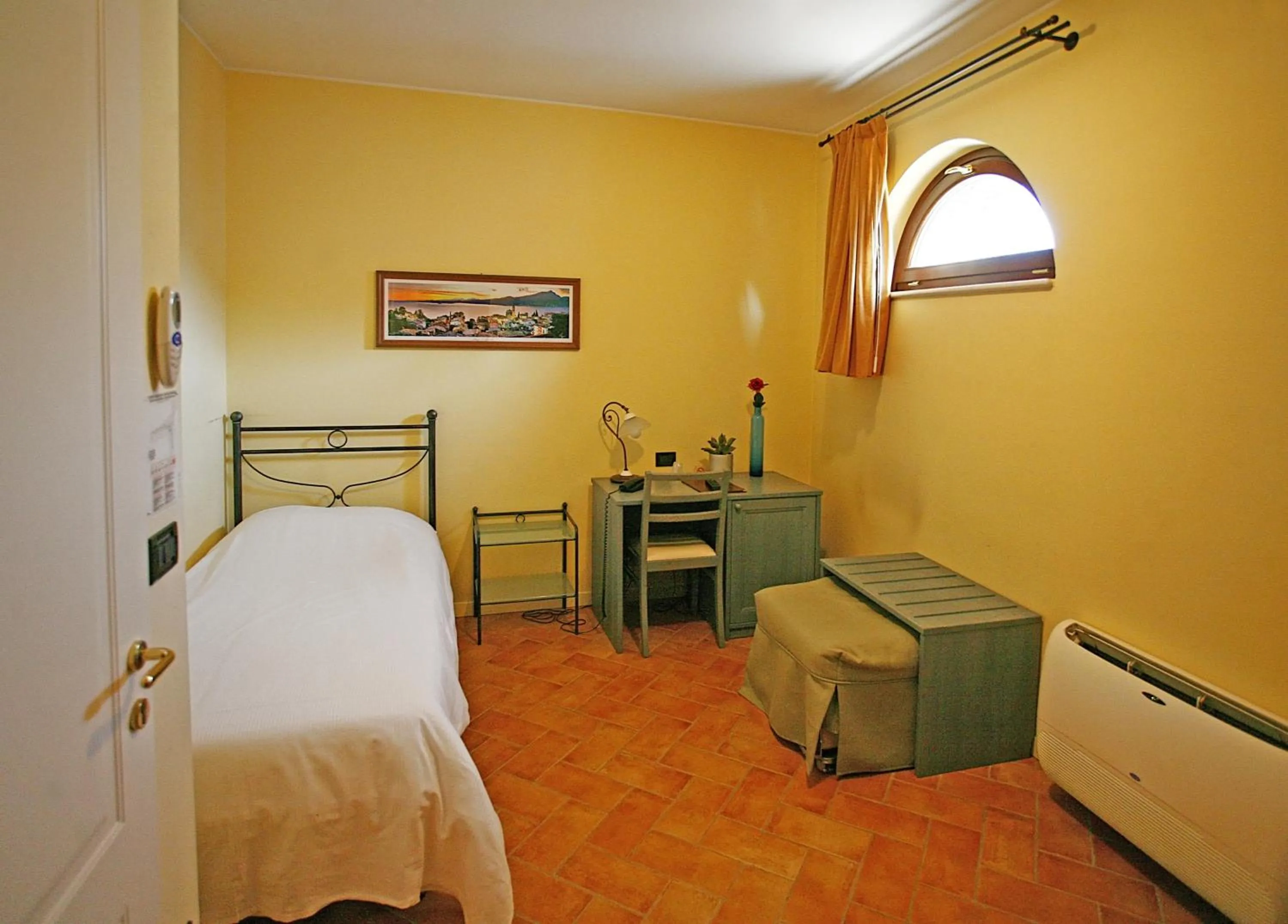 Bedroom, Bed in Hotel Antichi Cortili