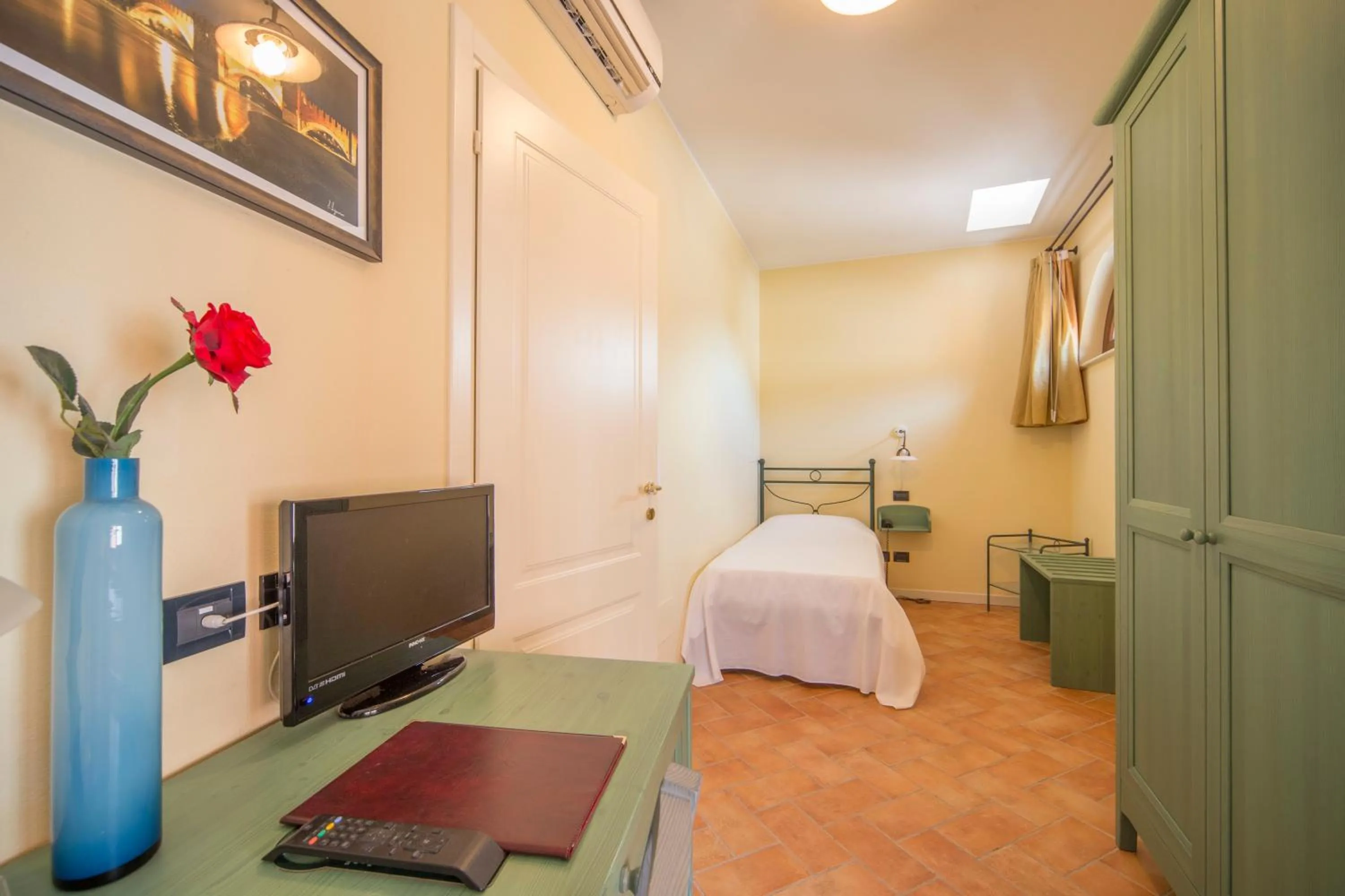 Bedroom, Bed in Hotel Antichi Cortili