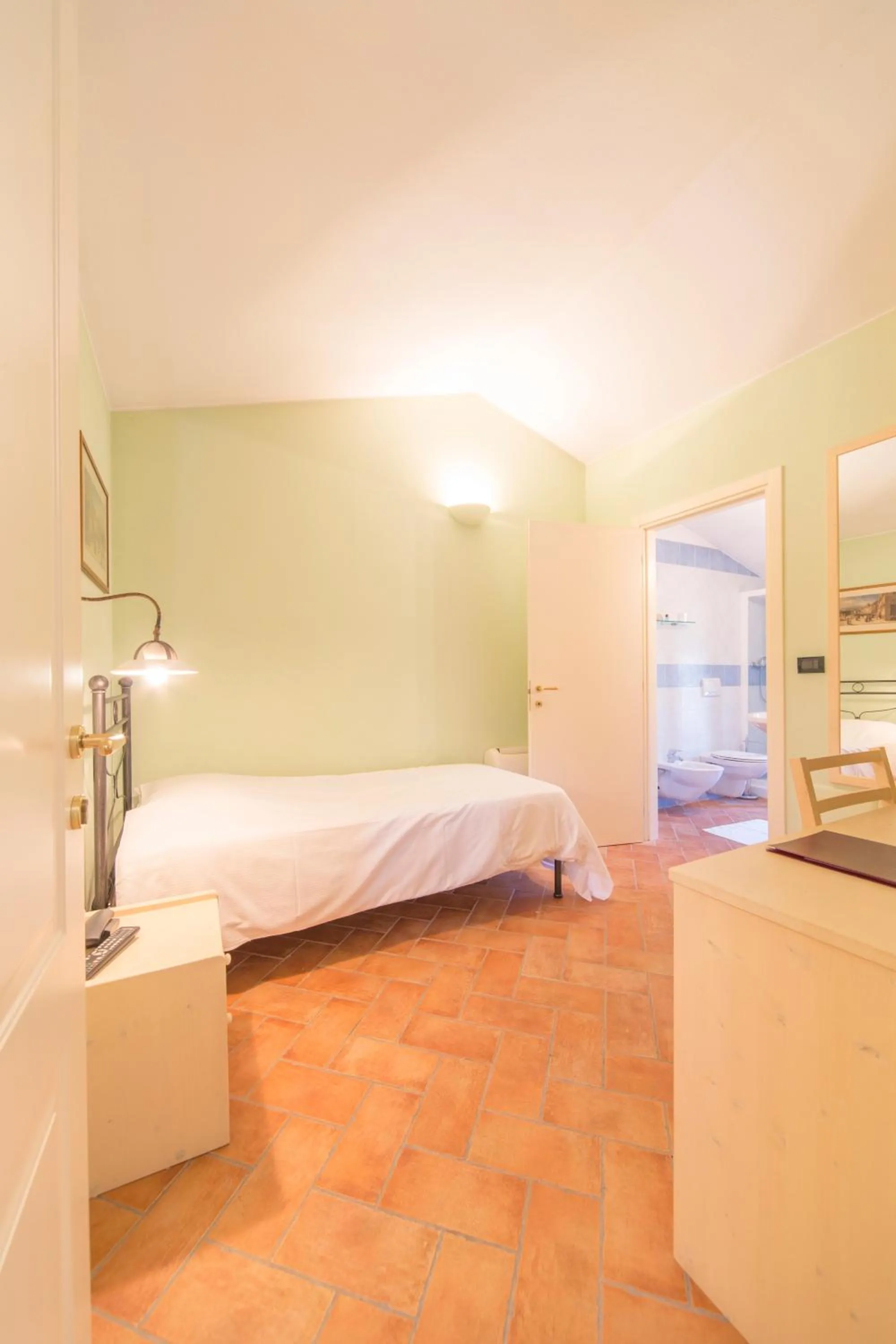 Bedroom, Bed in Hotel Antichi Cortili