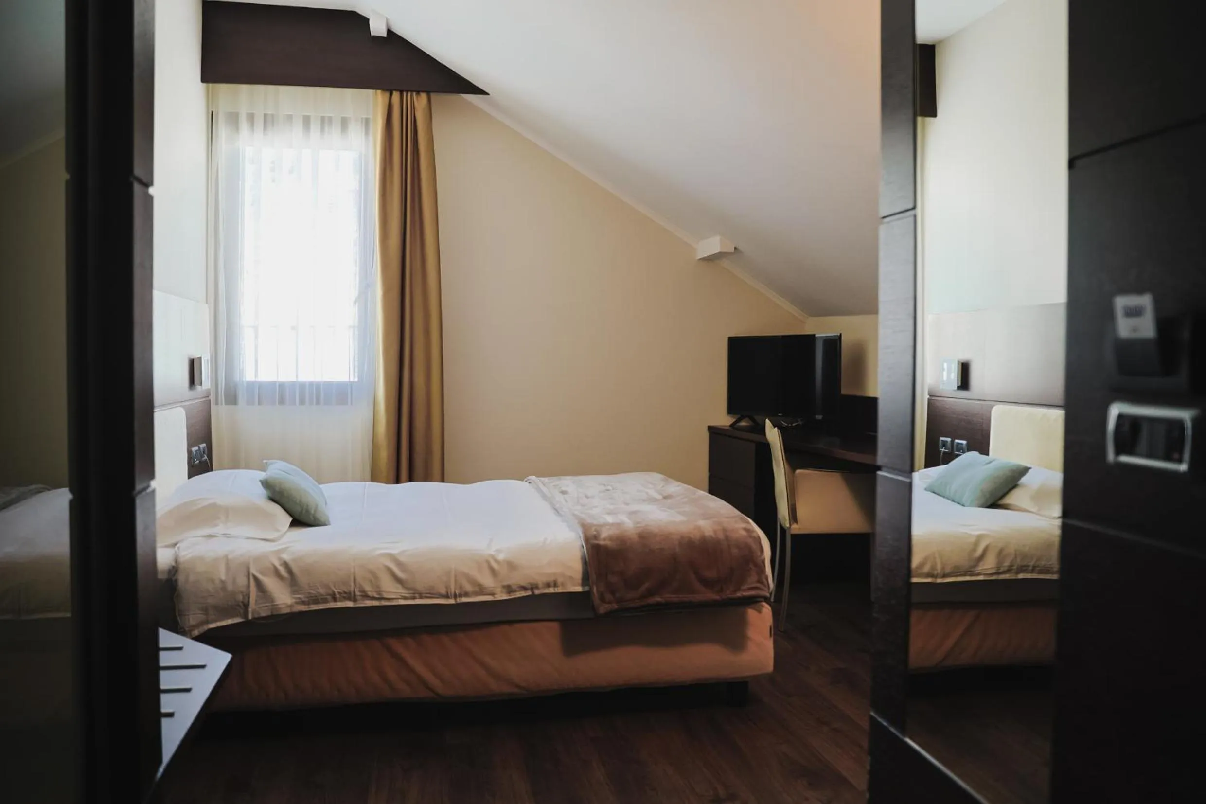 Photo of the whole room, Bed in Hotel Bel Sit