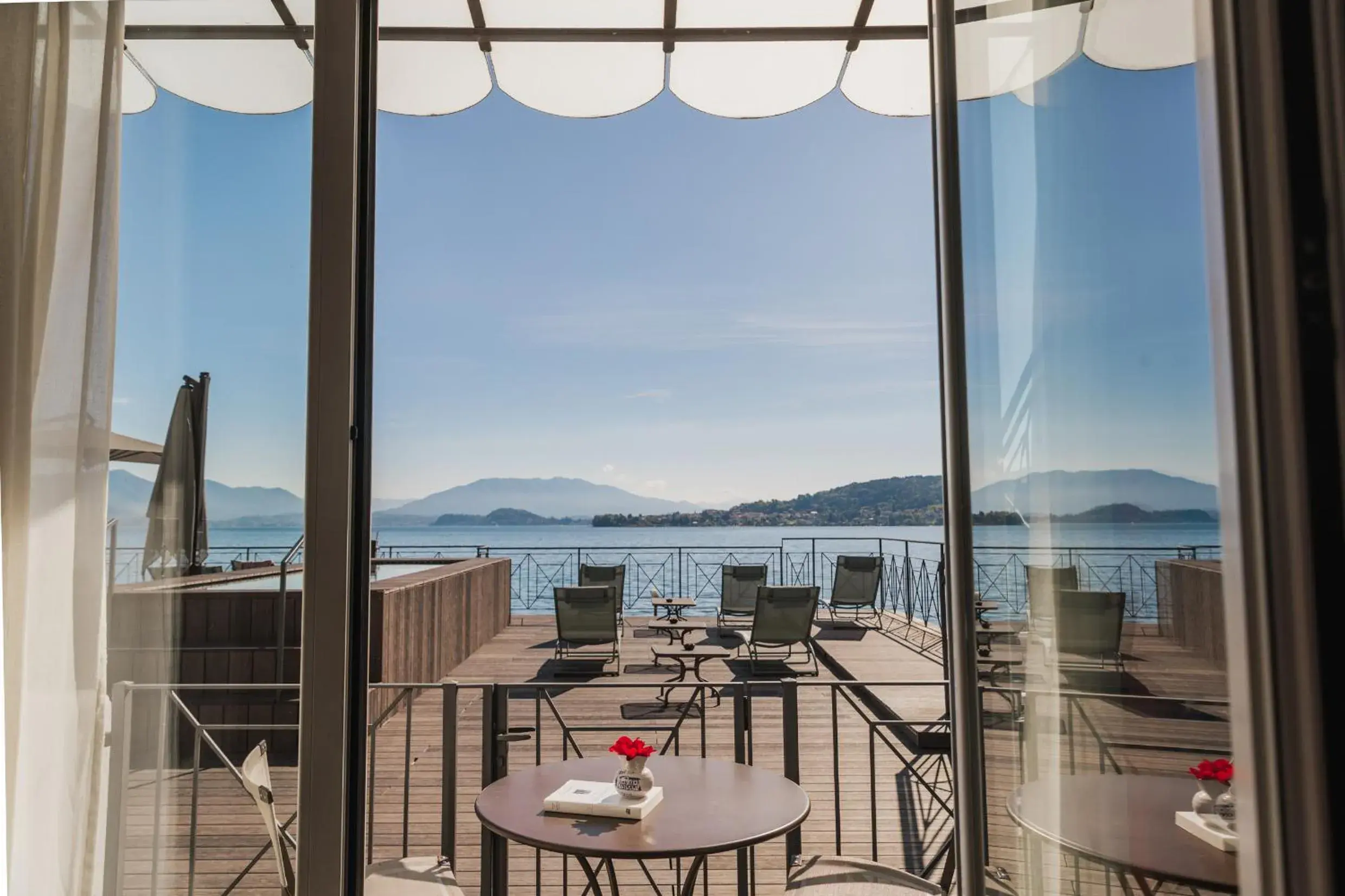 Superior Triple Room with Lake View in Hotel Bel Sit Superior Triple Room with Lake View in Hotel Bel Sit