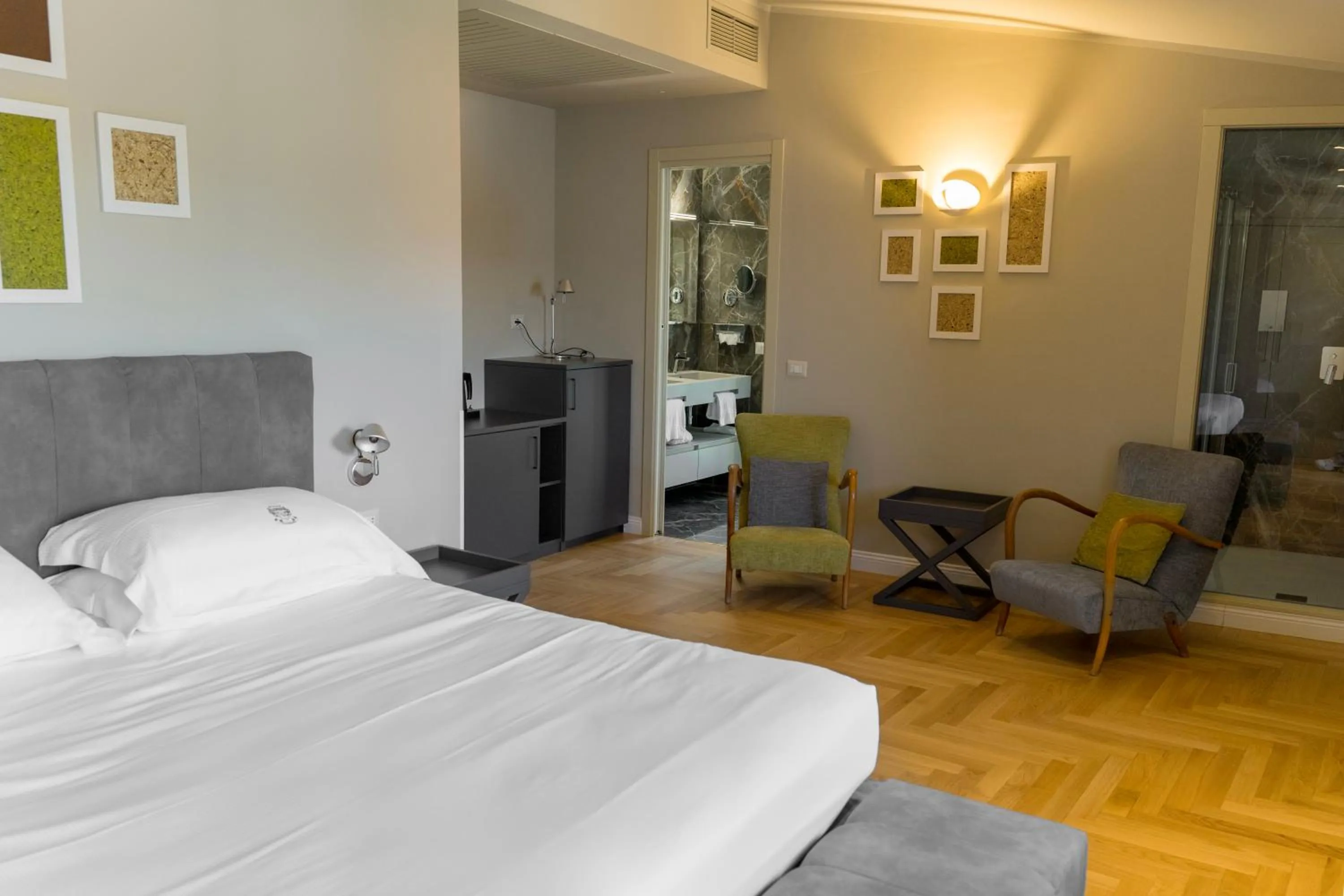 Bed in Hotel Villa Paradiso