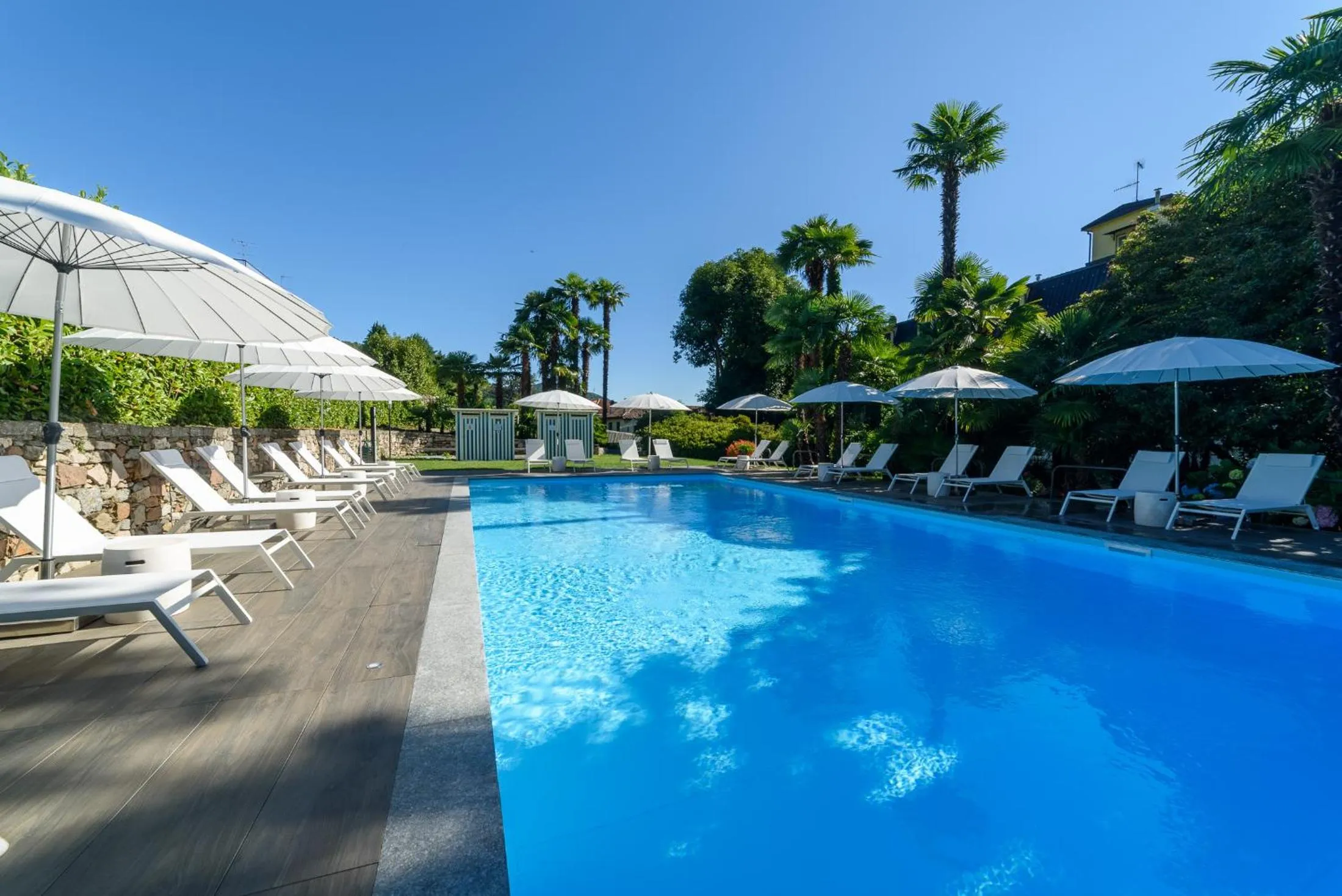 Swimming pool in Hotel Villa Paradiso