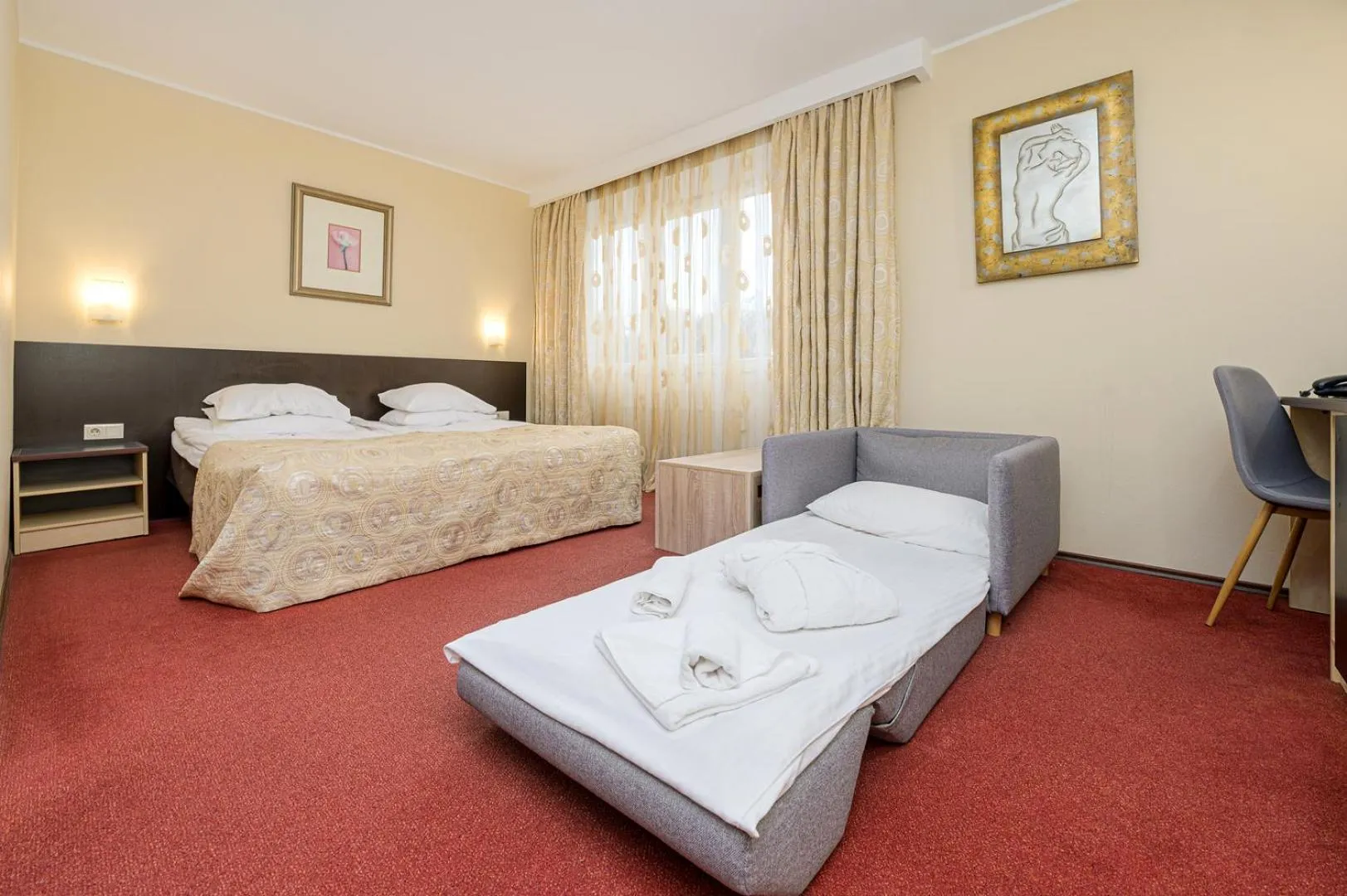 Bed in Hotel Rocca al Mare