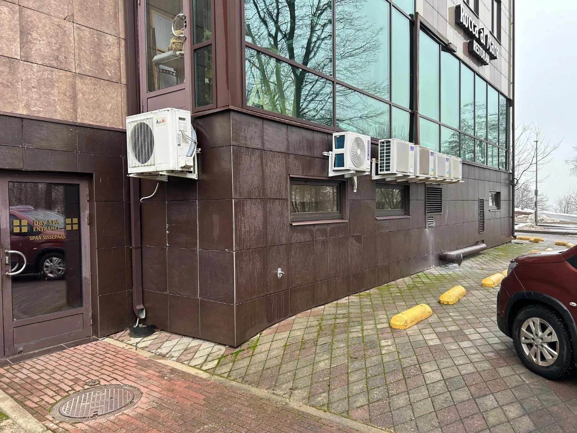 Property building in Hotel Rocca al Mare