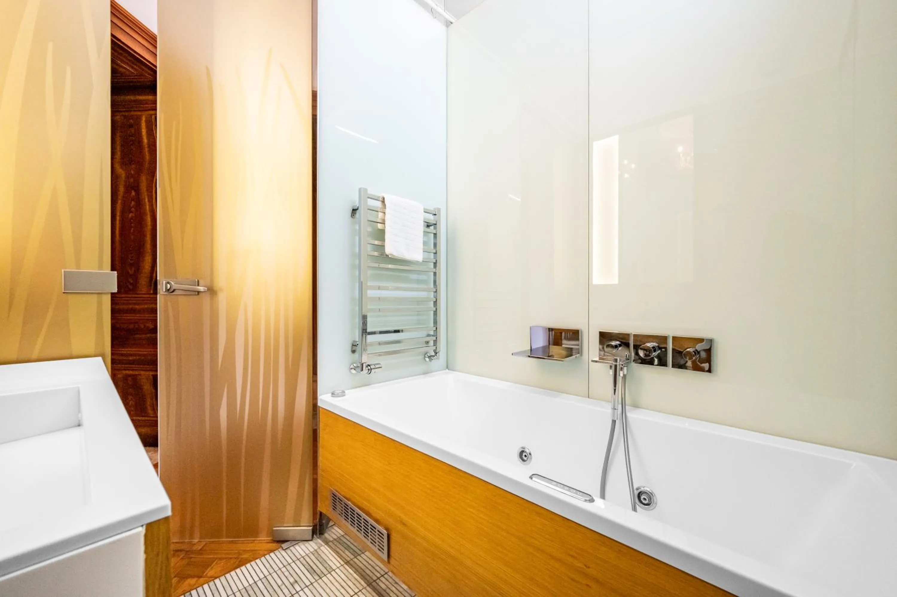 Hot Tub in Malostranská Residence