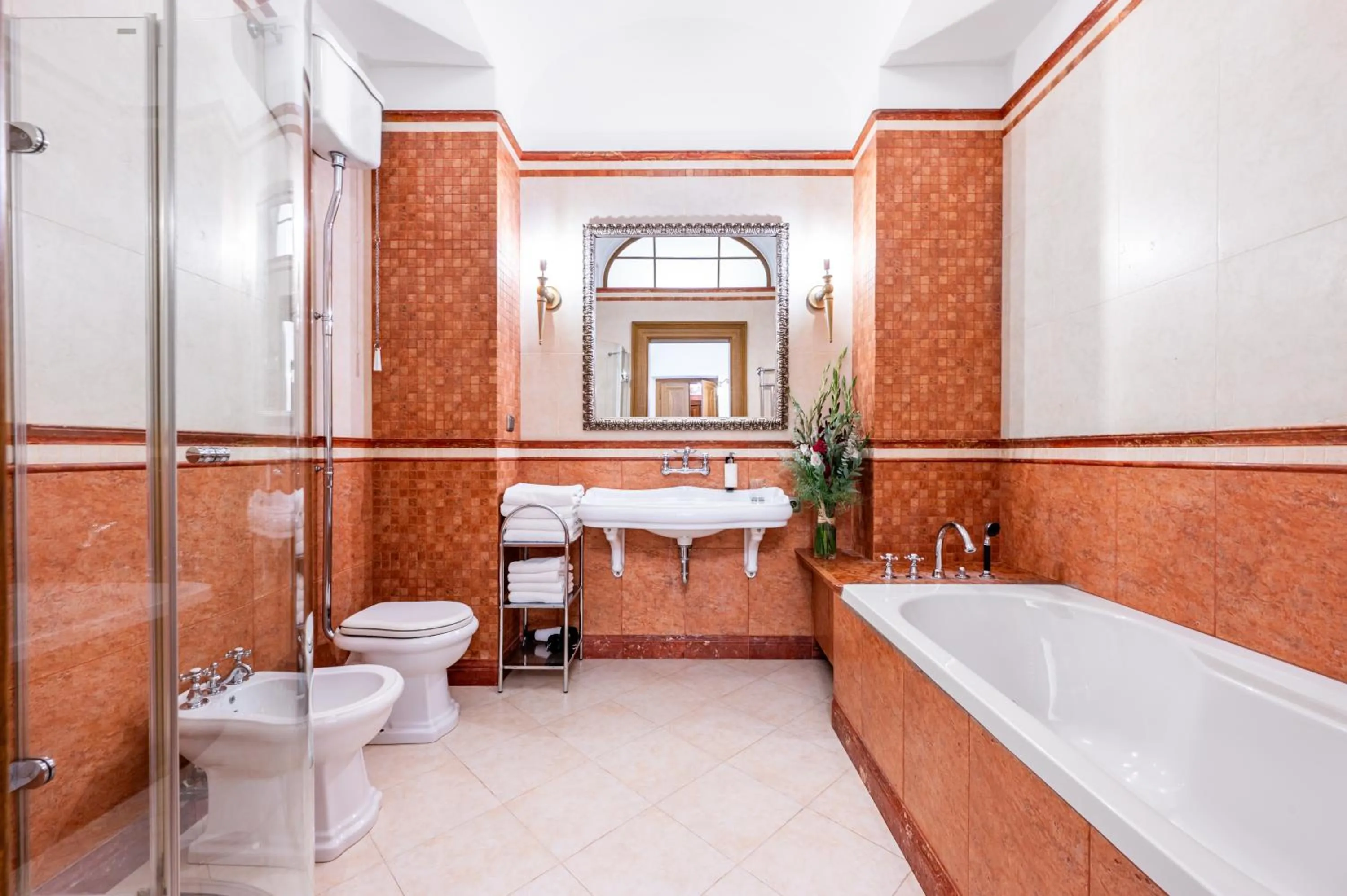 Shower in Malostranská Residence