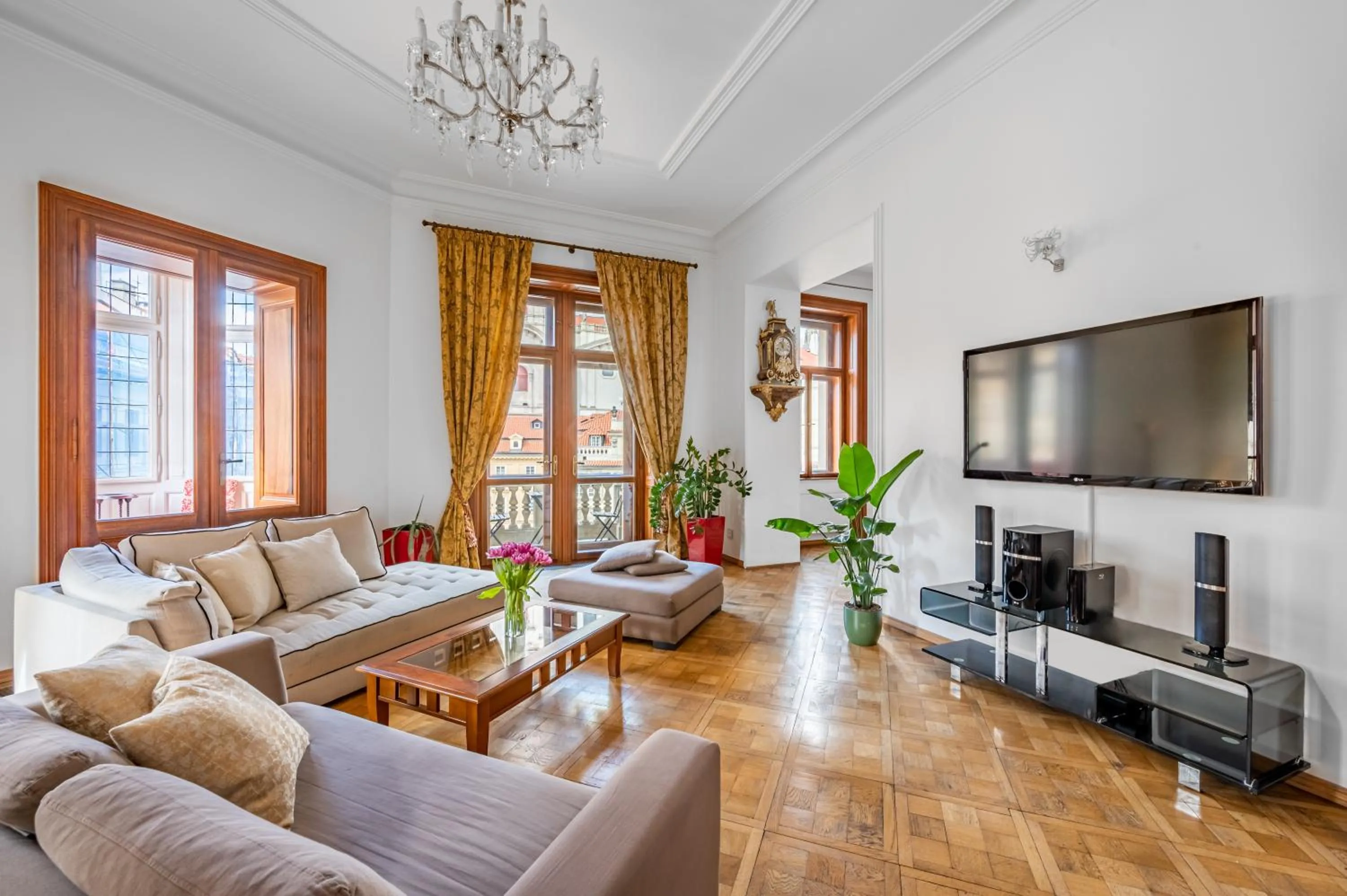 TV and multimedia in Malostranská Residence