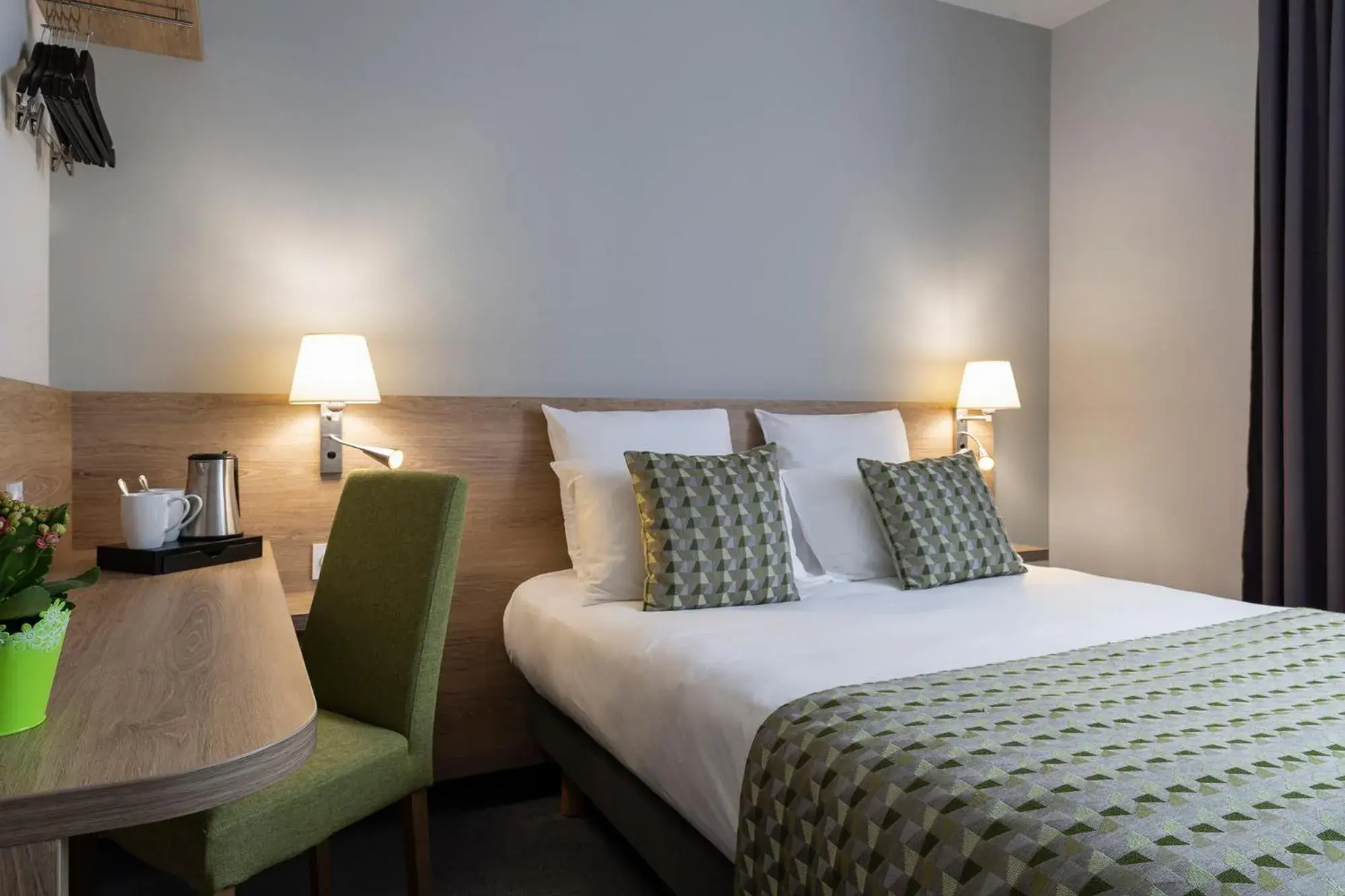 Twin Room in The Originals City, Hôtel de la Confluence, Agen Ouest Twin Room in The Originals City, Hôtel de la Confluence, Agen Ouest