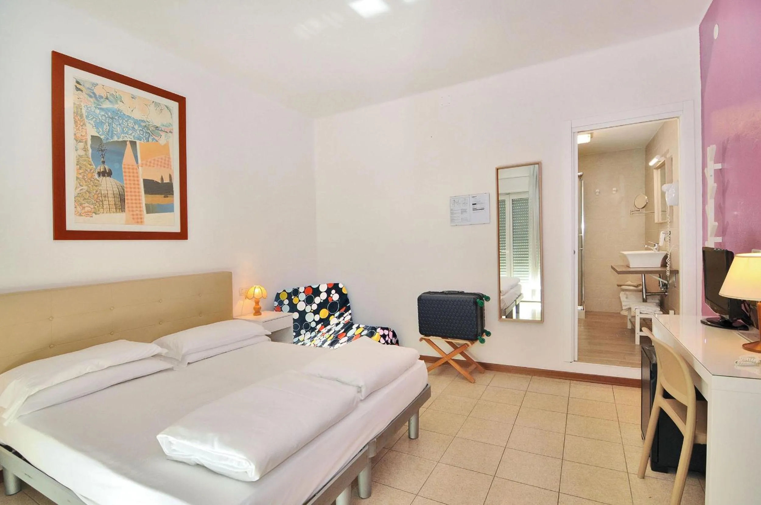 Bedroom, Bed in Hotel Nederland