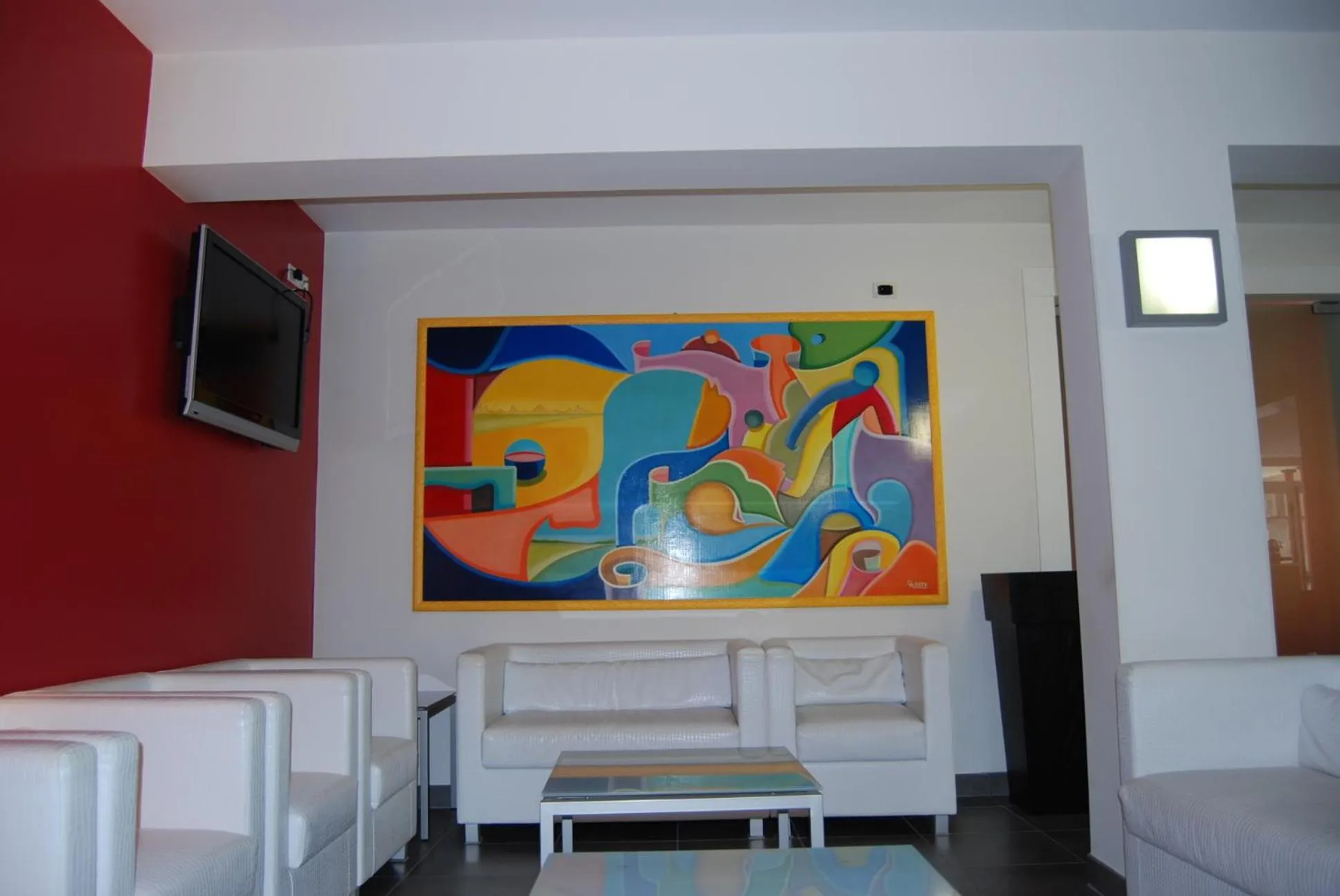 Communal lounge/ TV room in Hotel Nederland