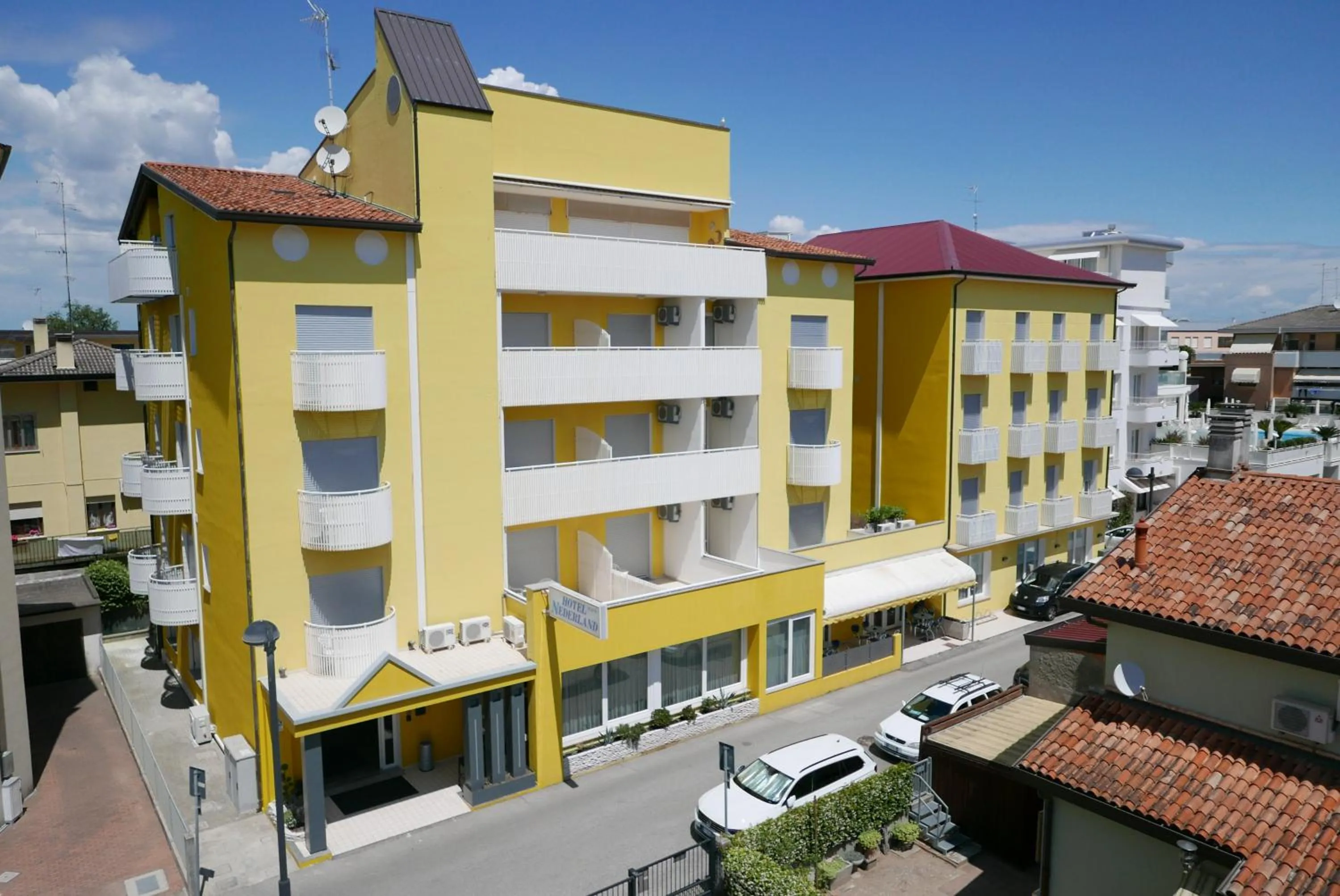 Property building in Hotel Nederland