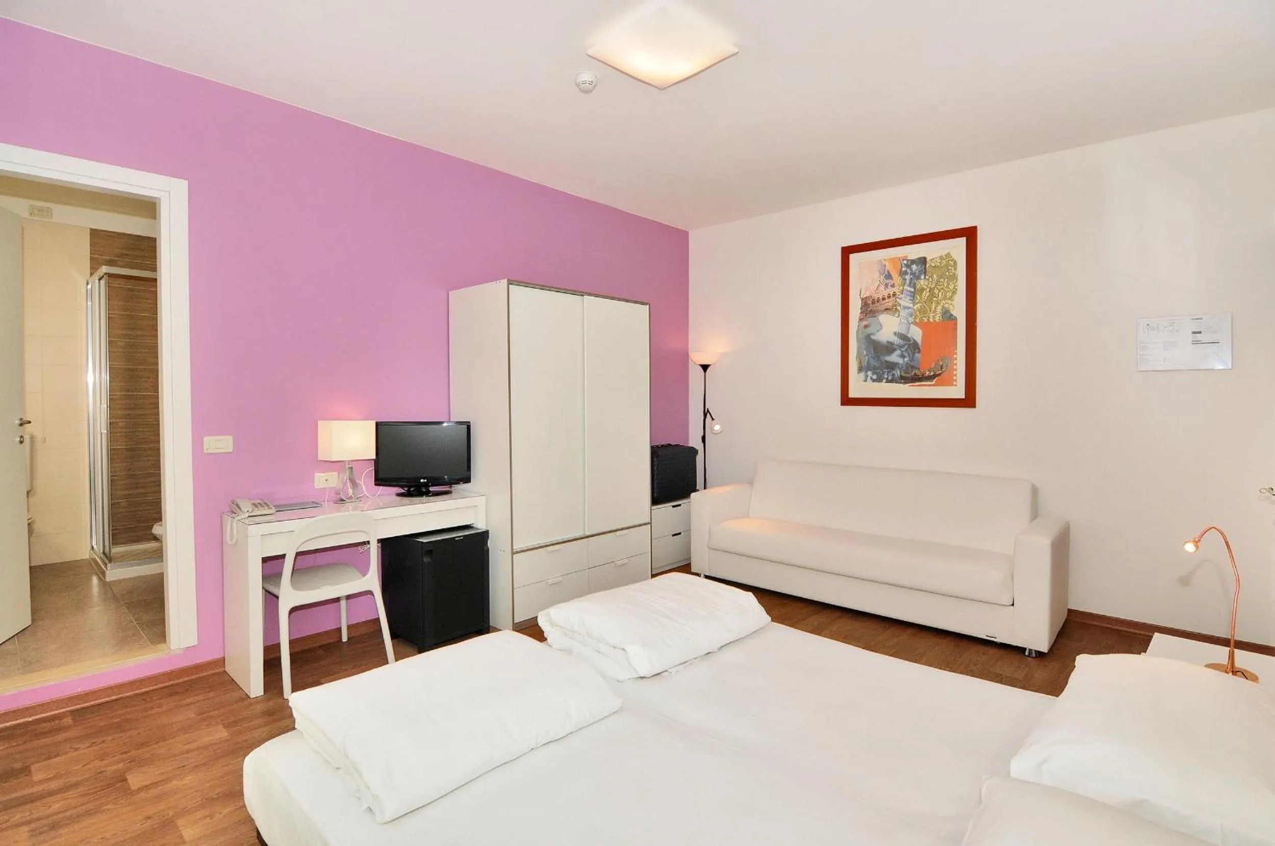 Bedroom, Bed in Hotel Nederland