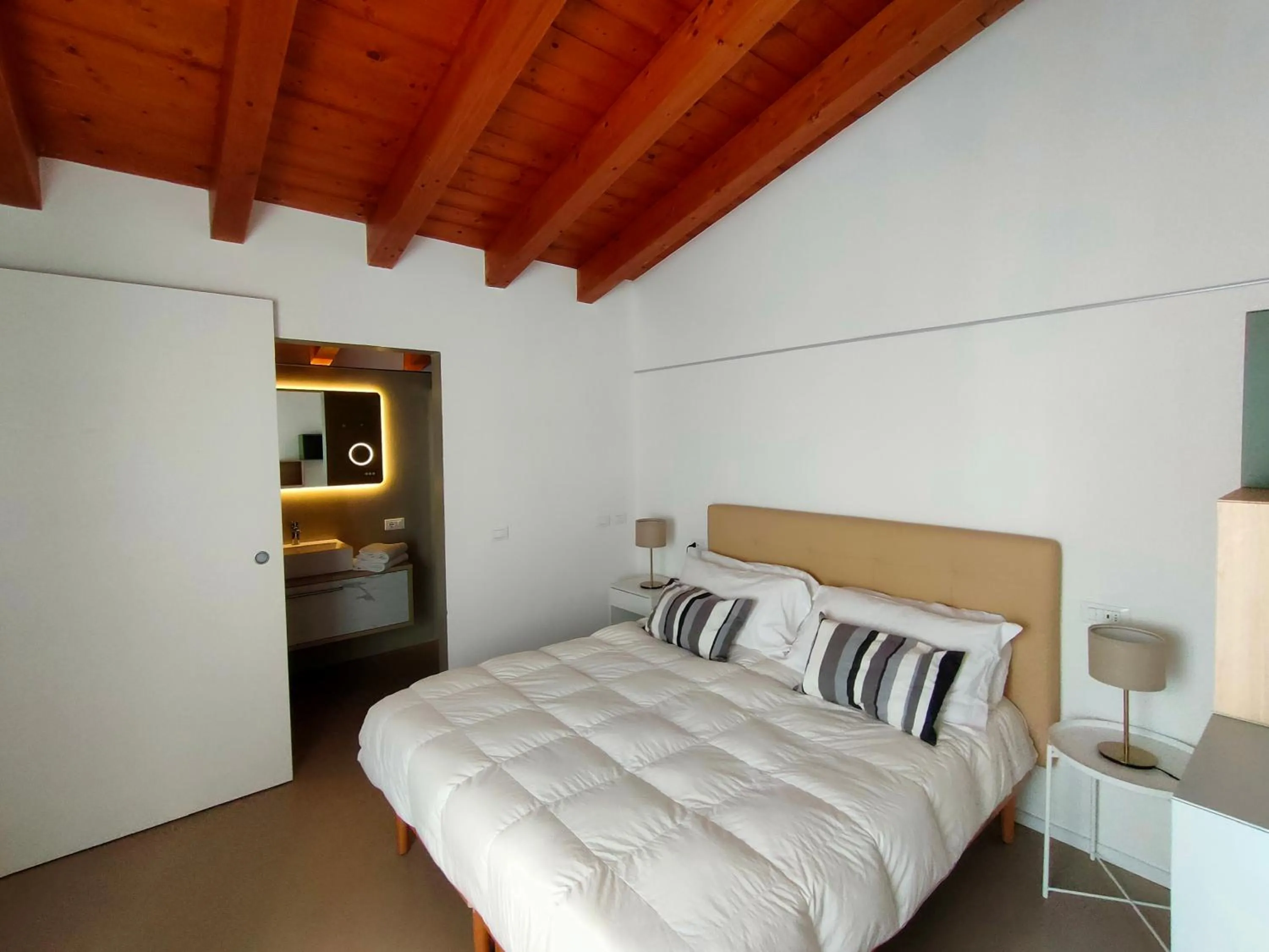 Bedroom, Bed in Hotel Nederland