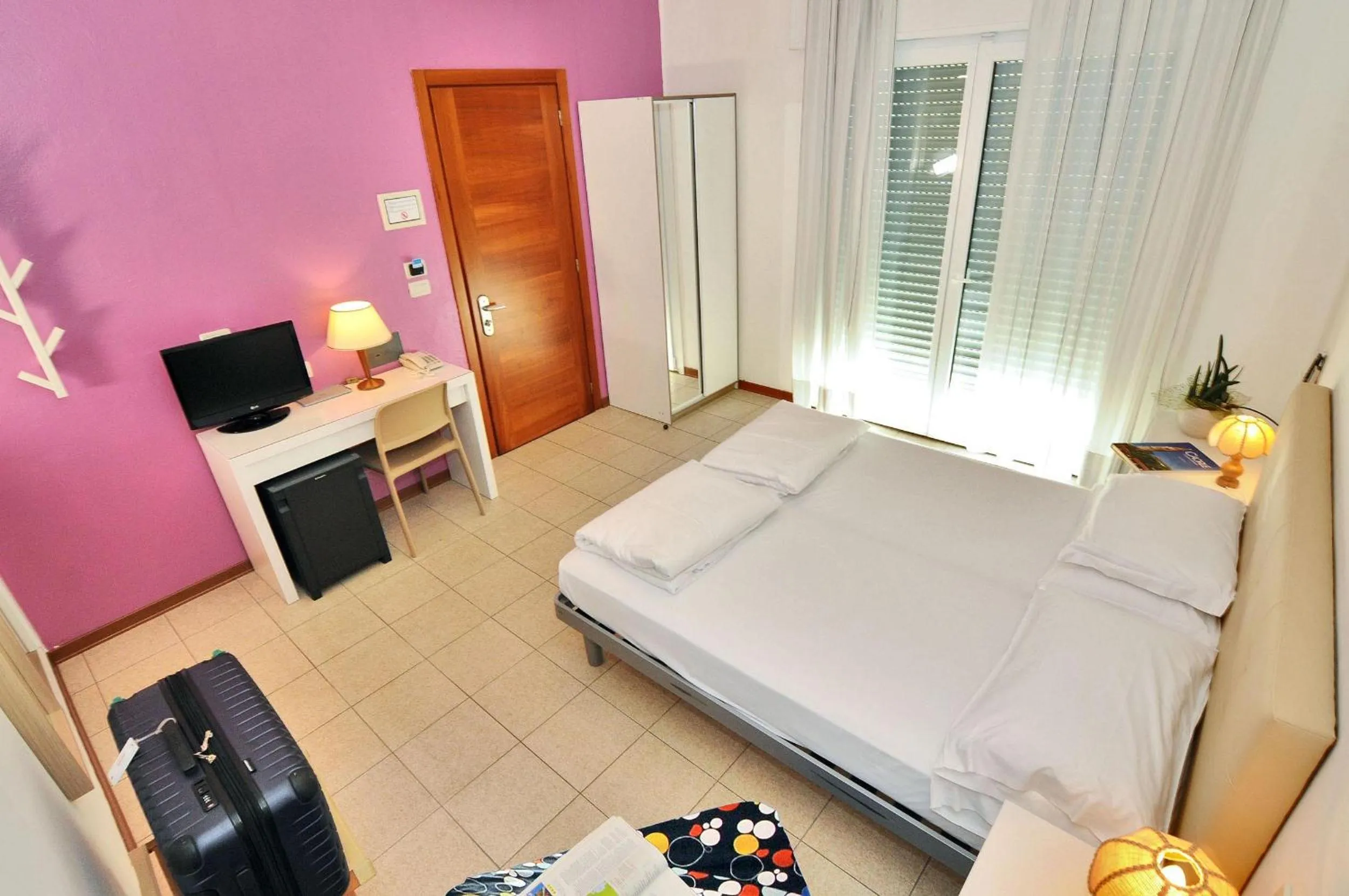 Bedroom, Bed in Hotel Nederland