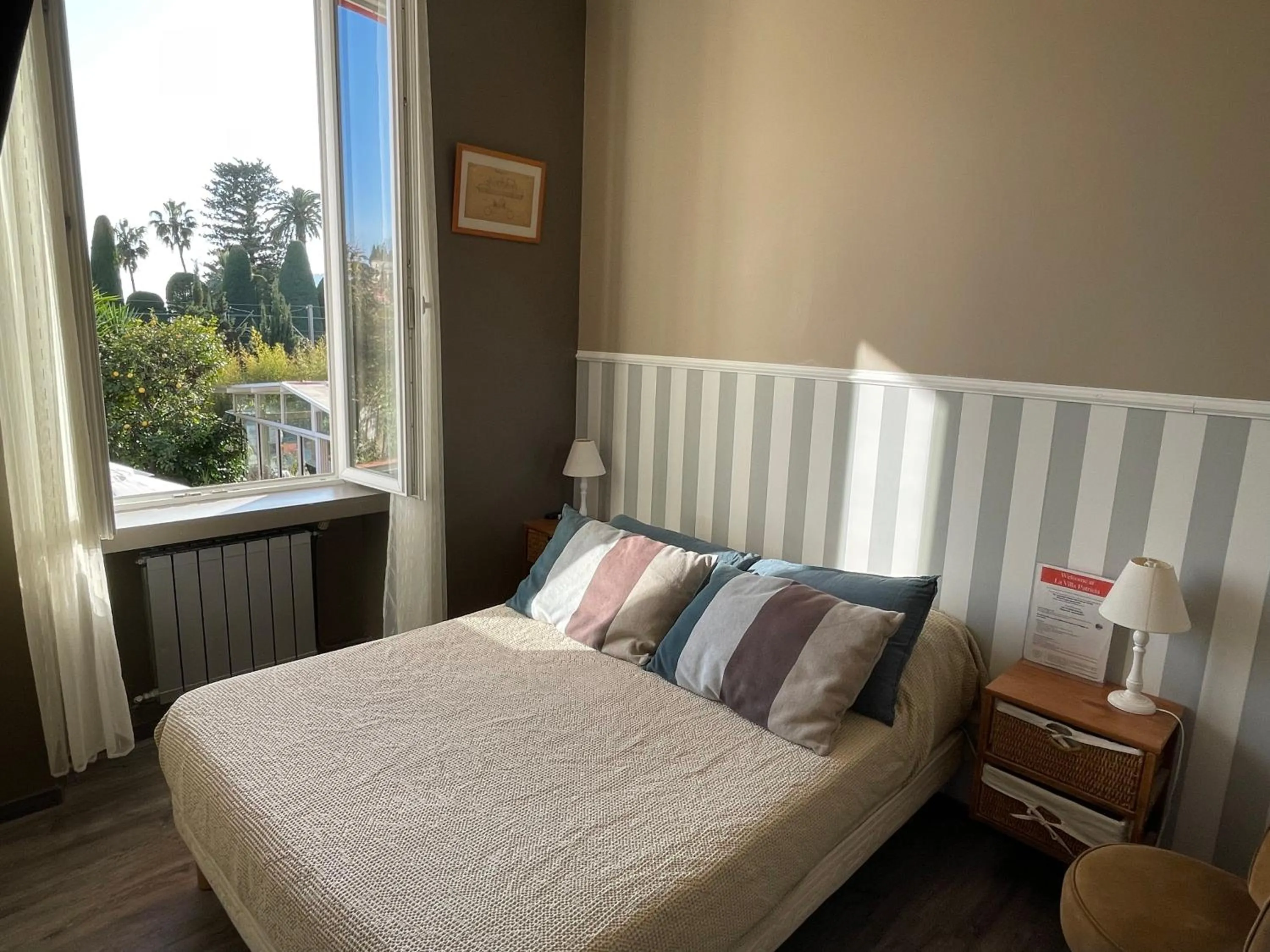 Hôtel La Villa Patricia - Charme et Tradition