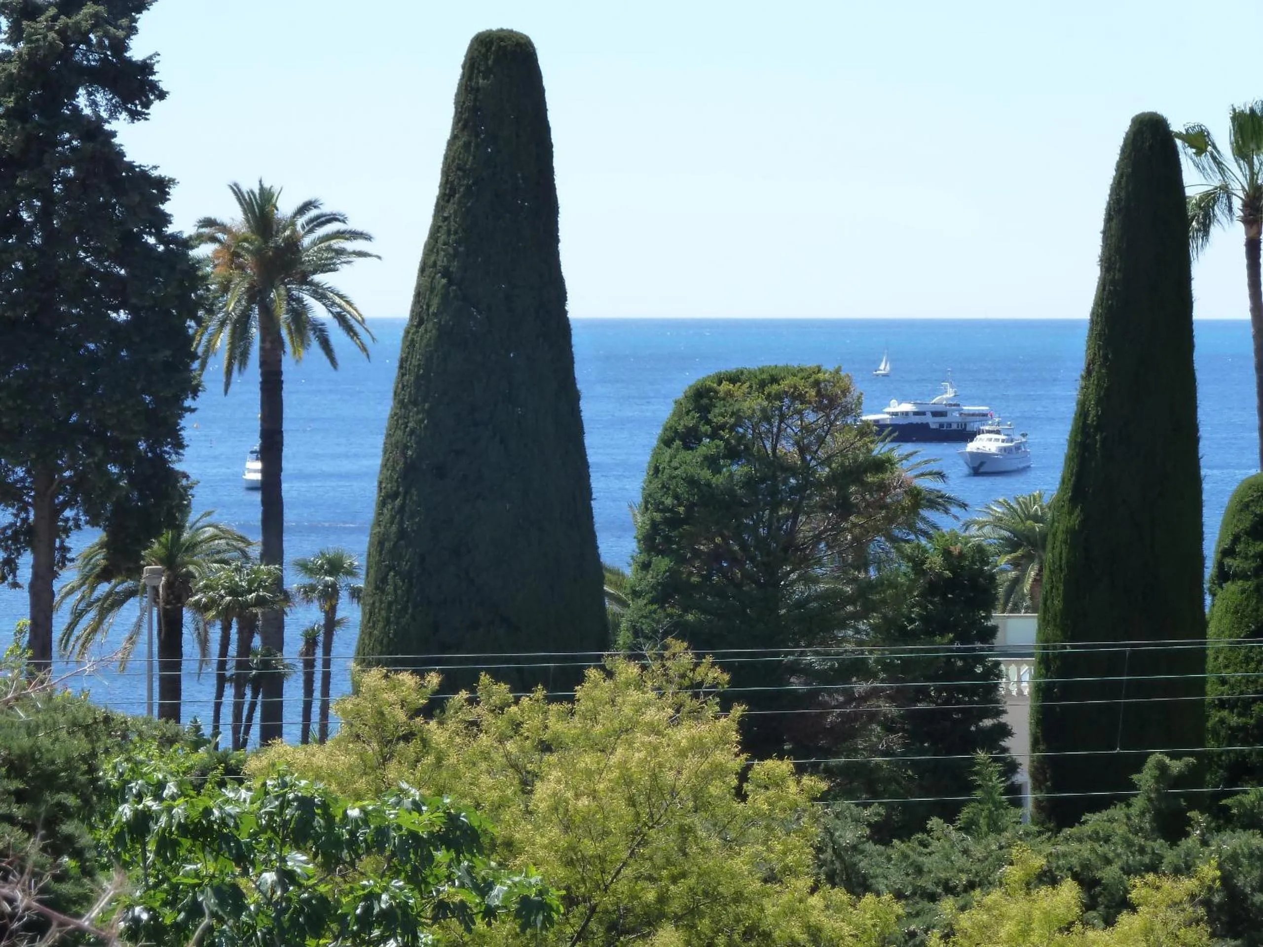 Day in Hôtel La Villa Patricia - Charme et Tradition