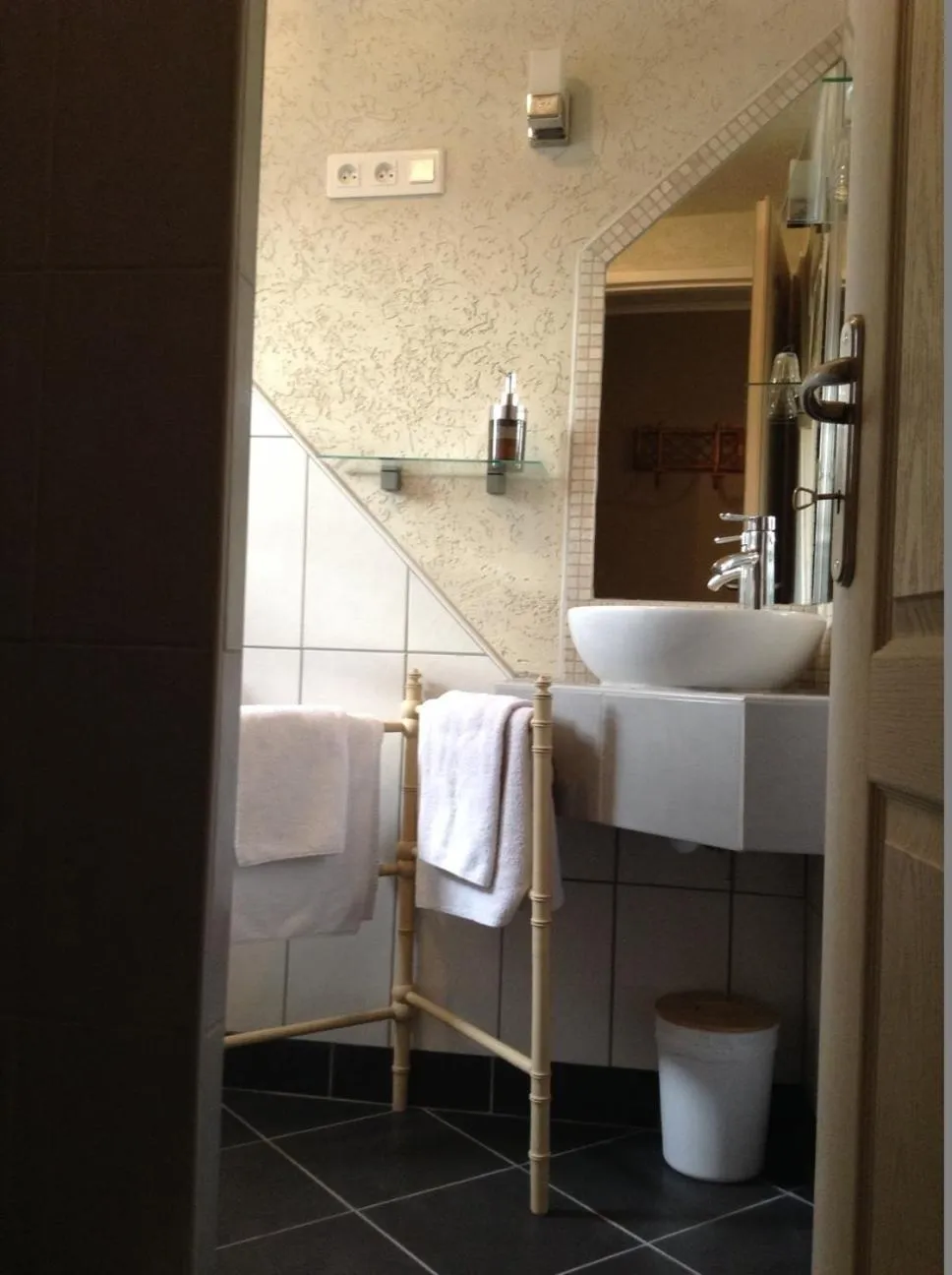 Shower in Hôtel La Villa Patricia - Charme et Tradition