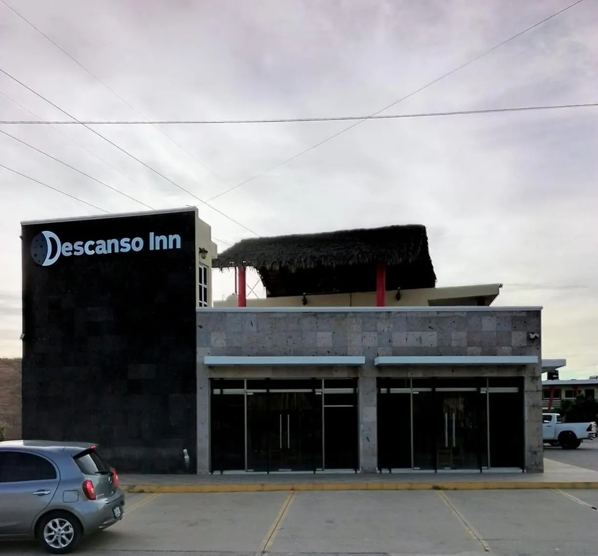 El Descanso Inn