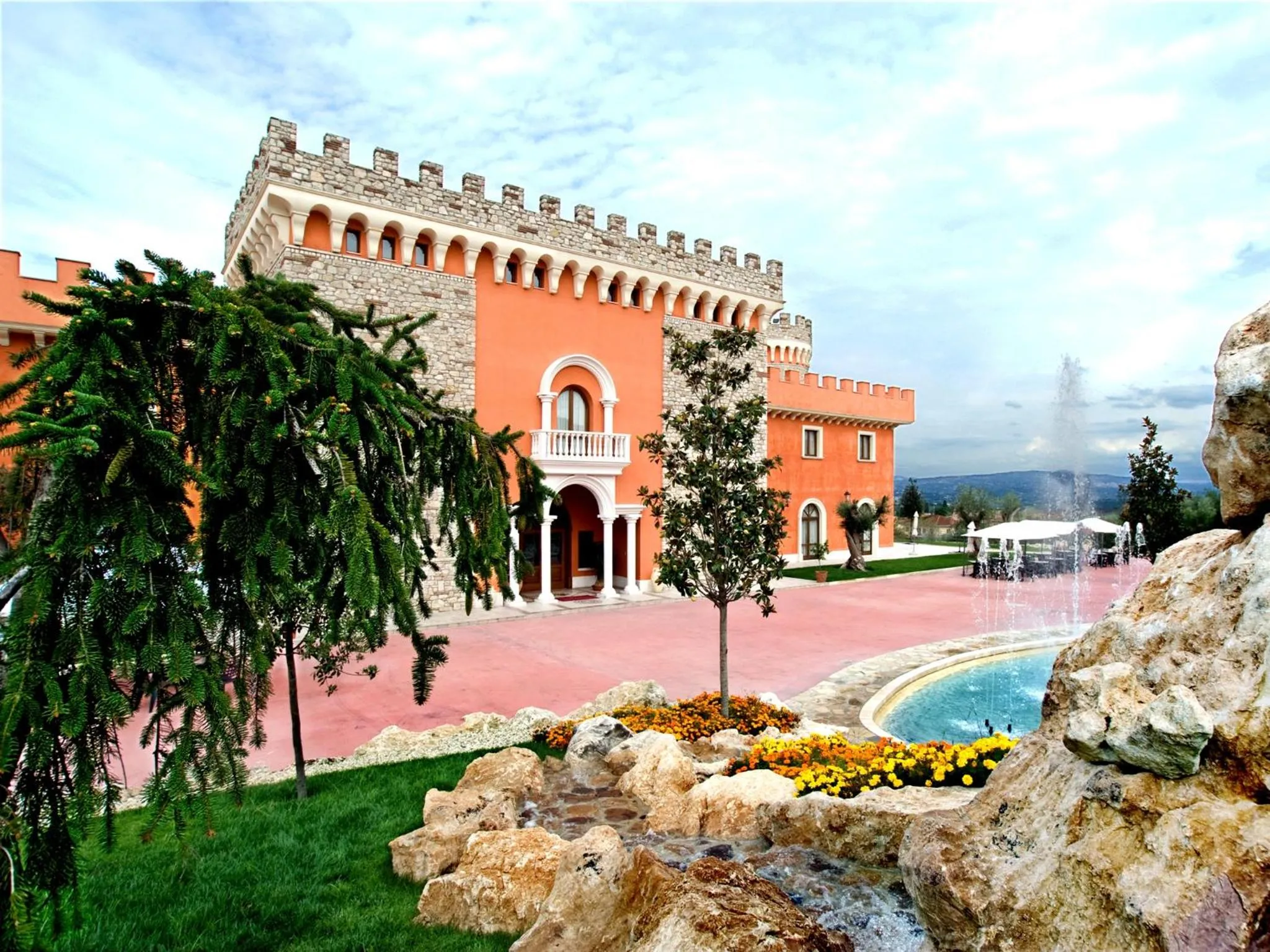 Property building in Hotel Castello Torre in Pietra