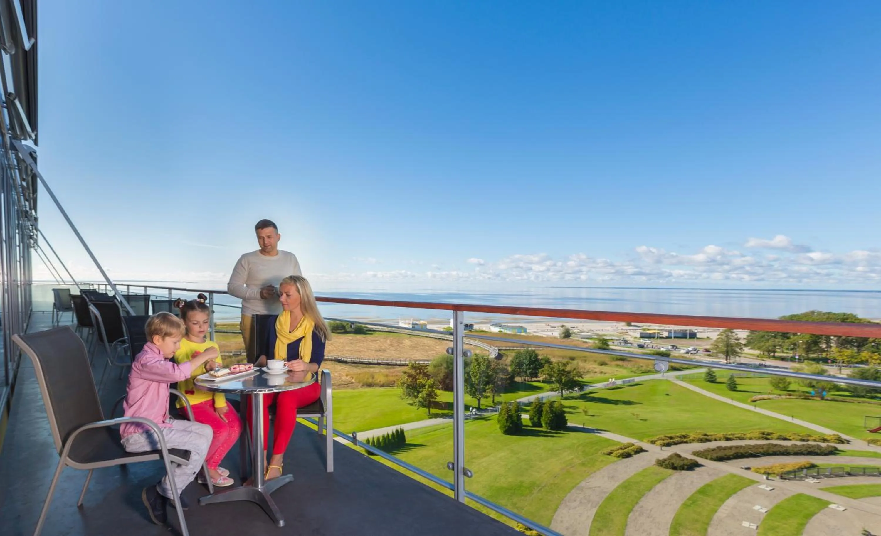 Restaurant/places to eat in Spa Tervise Paradiis