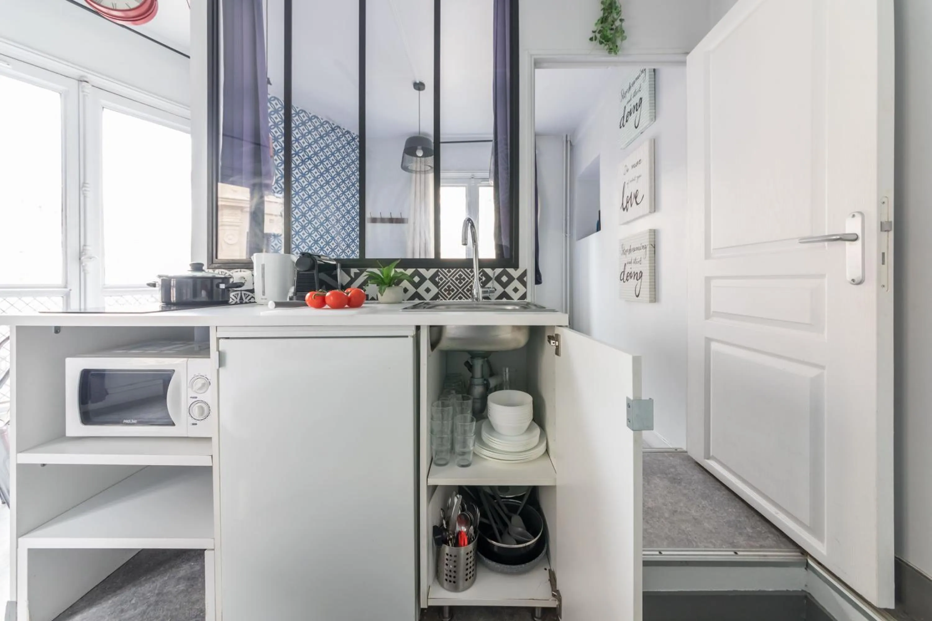 Kitchen or kitchenette in WS Louvre - Etienne Marcel