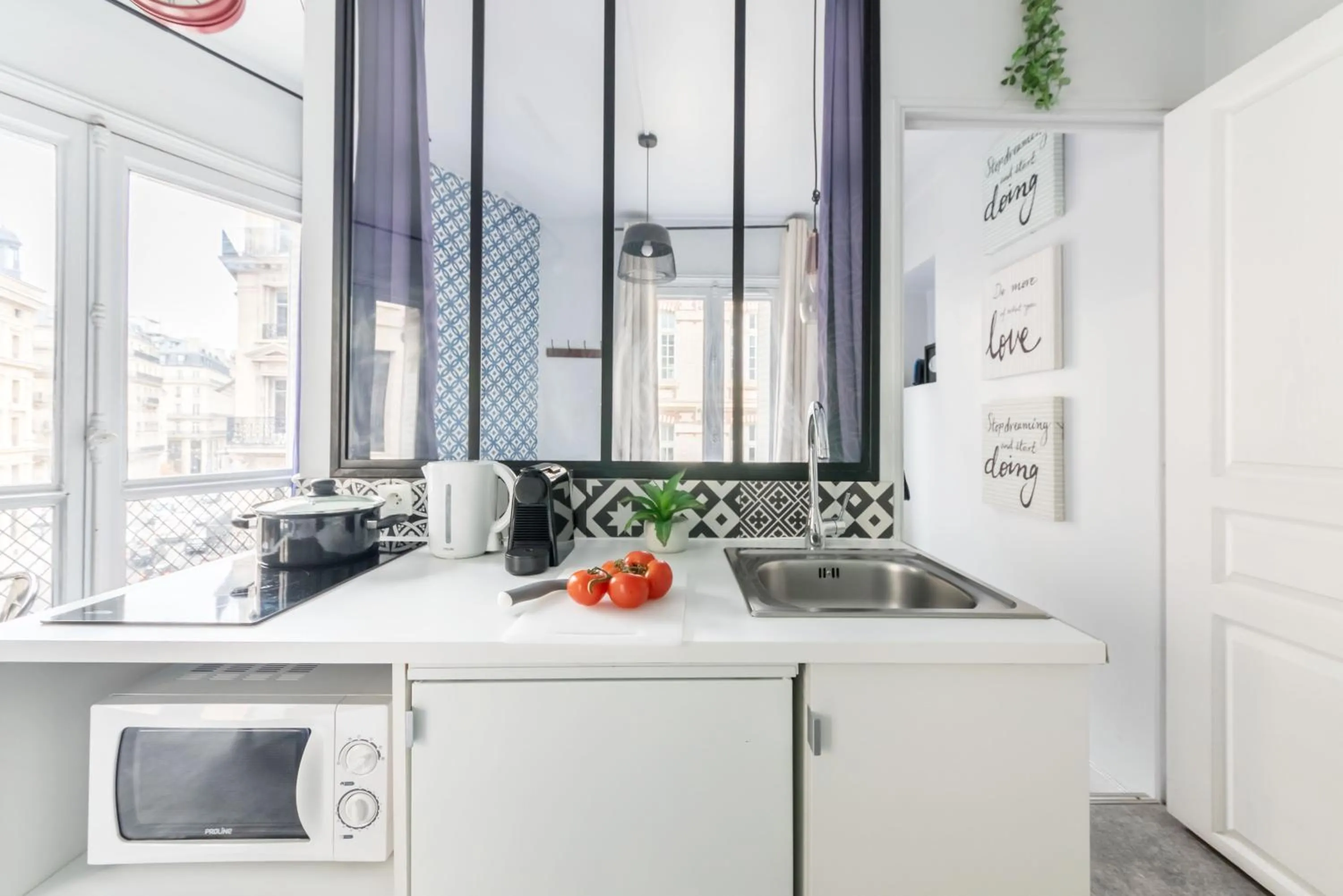 Kitchen or kitchenette in WS Louvre - Etienne Marcel