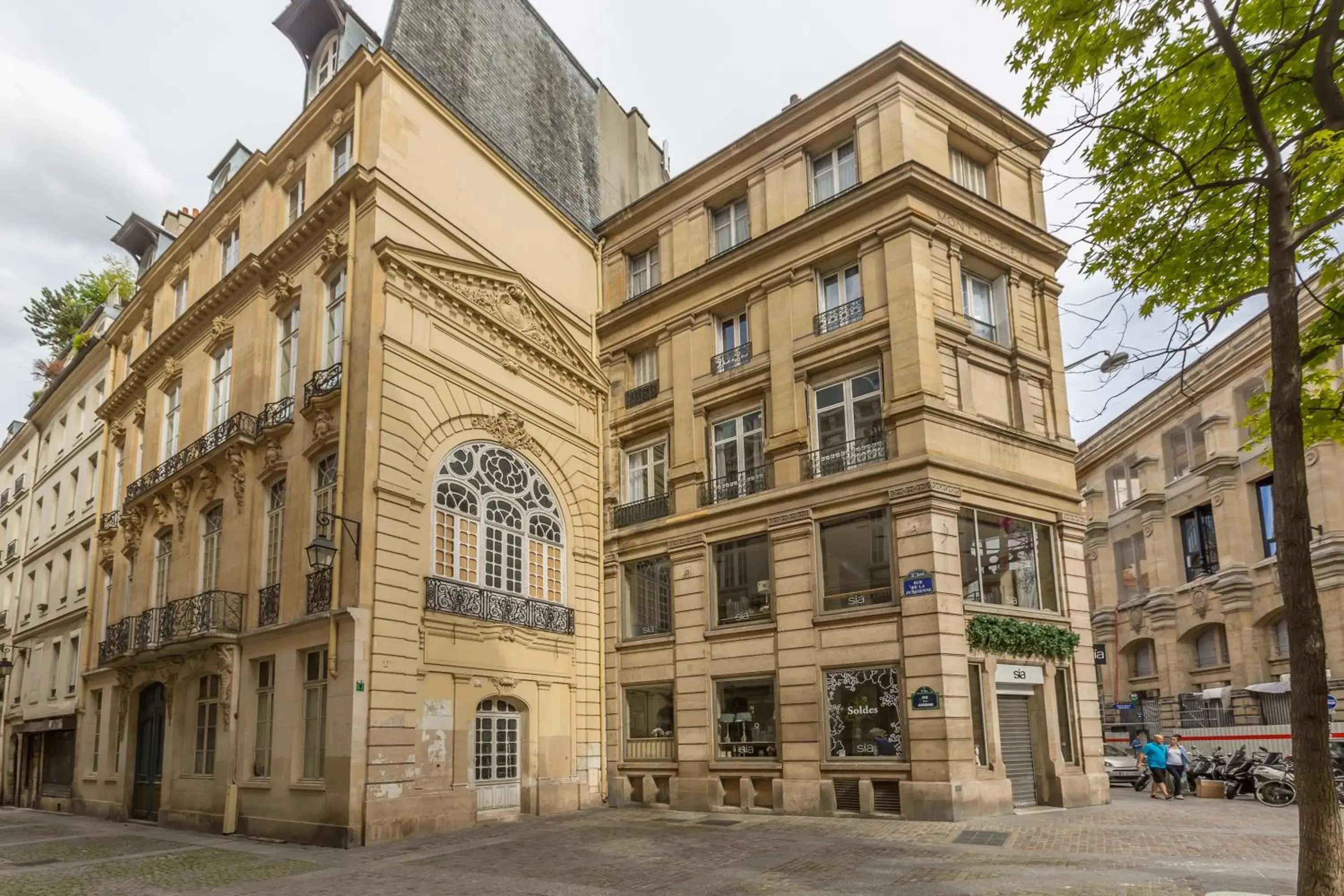 WS Louvre - Etienne Marcel WS Louvre - Etienne Marcel