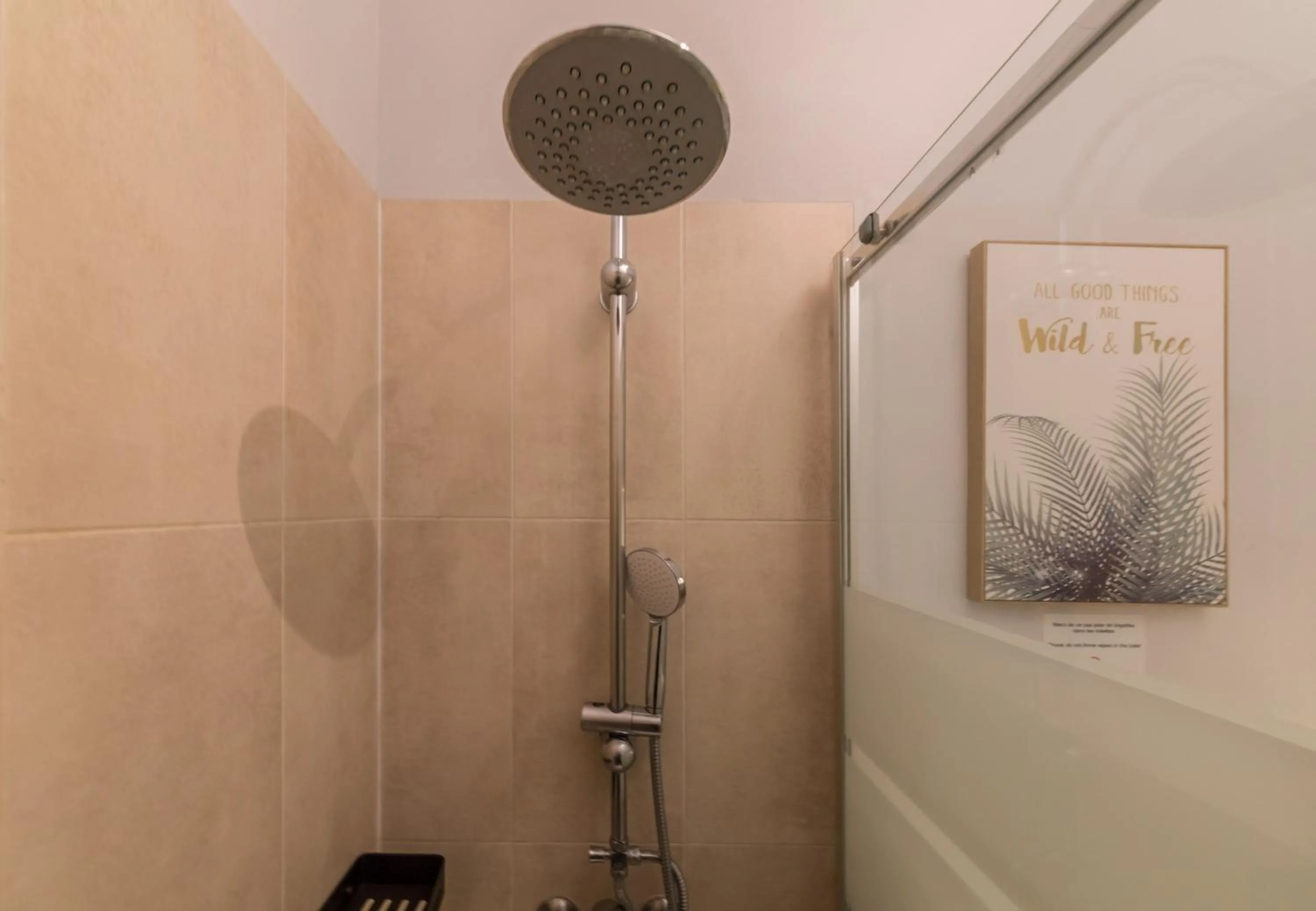 Bathroom in WS Louvre - Etienne Marcel