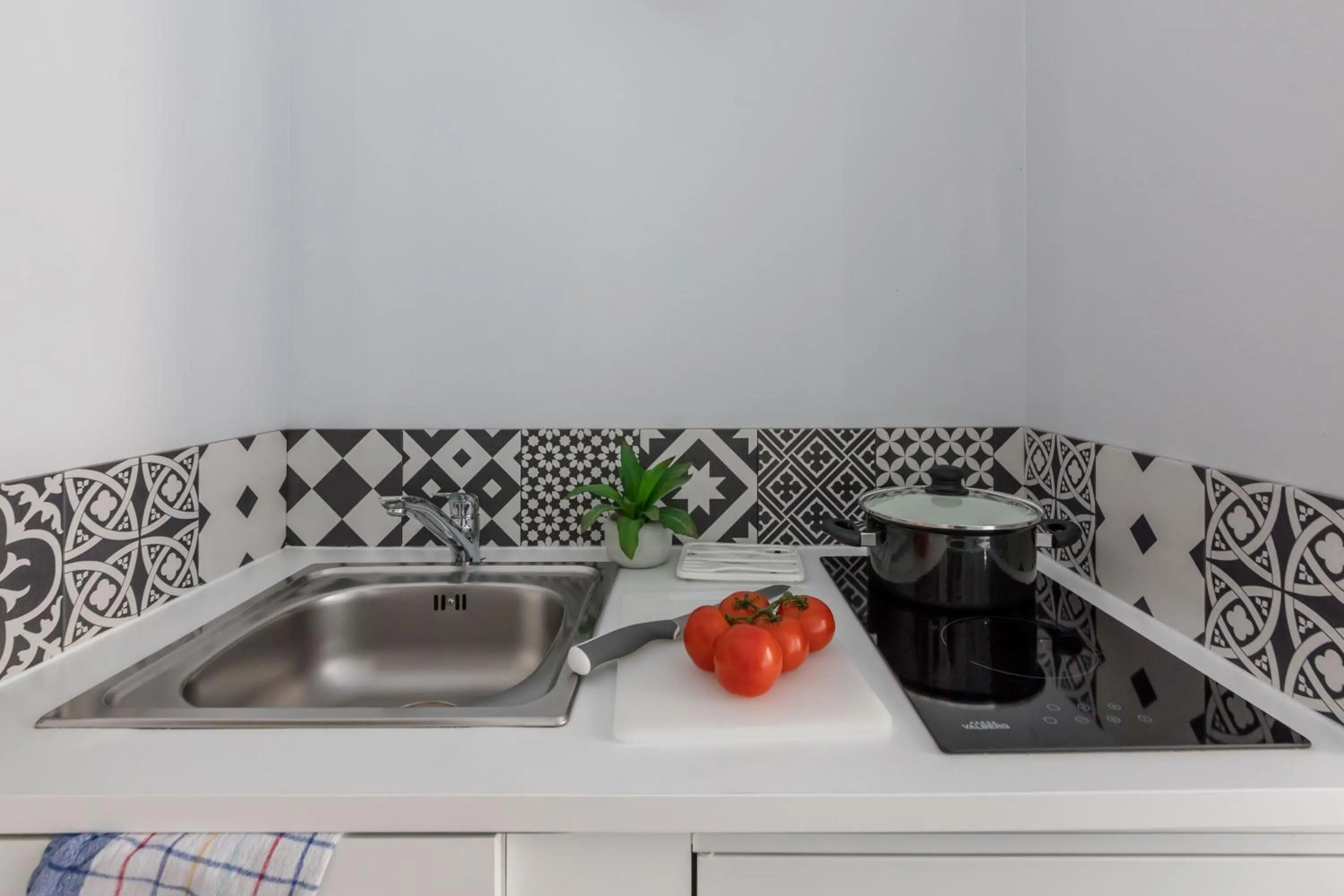 stove in WS Louvre - Etienne Marcel