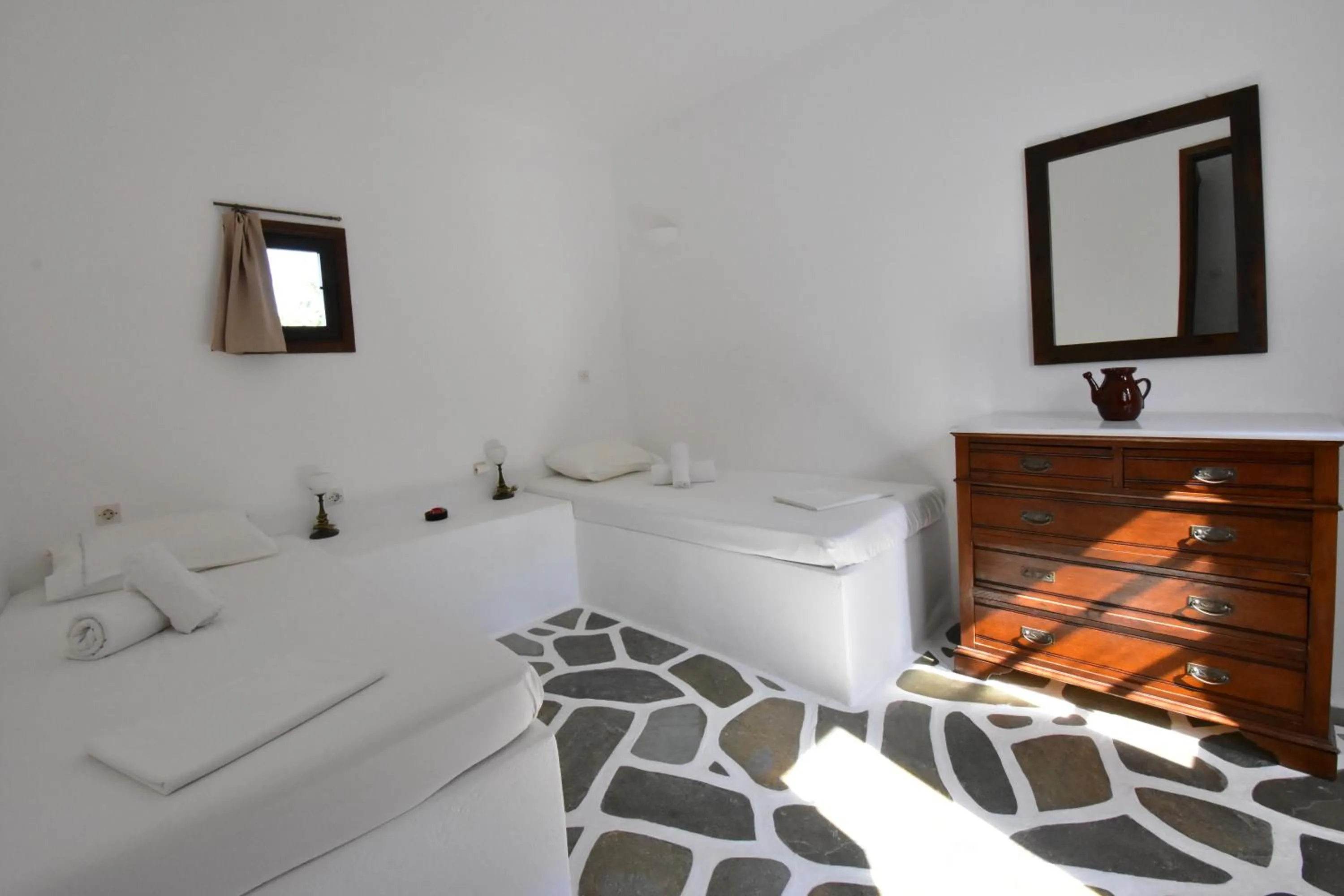 Bedroom, Bed in Petra Holiday Village