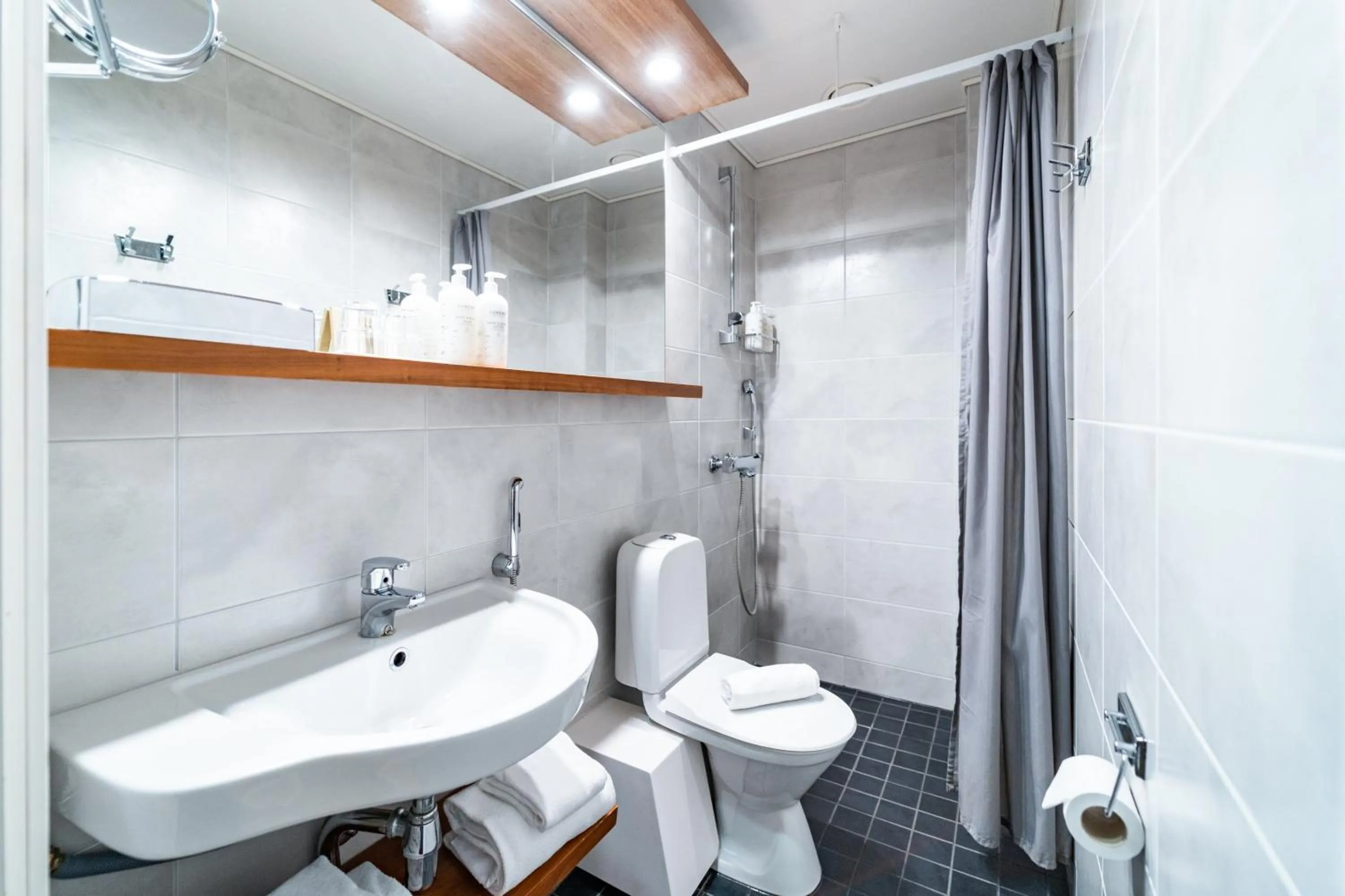 Shower in Original Sokos Hotel Vaakuna Joensuu