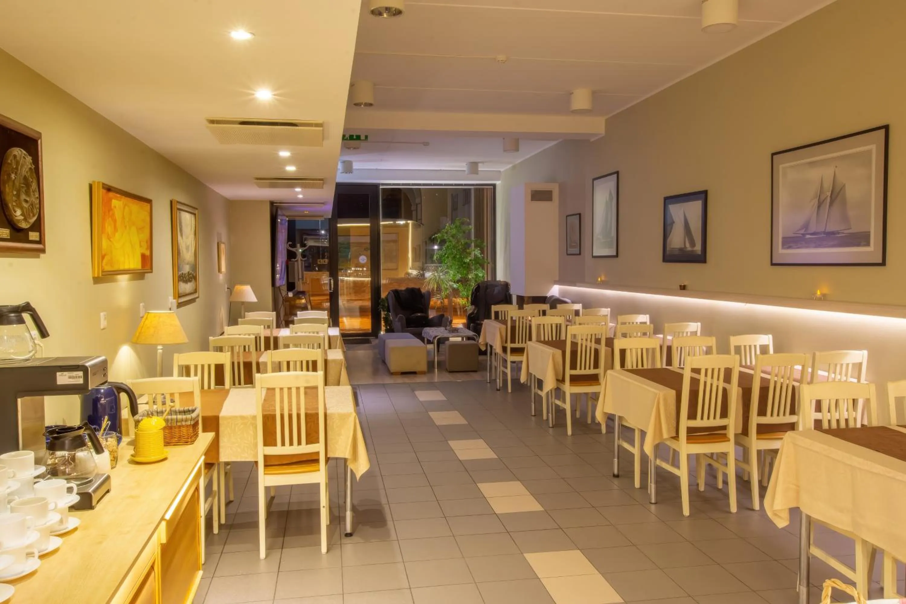 Breakfast in Carolina Hotel