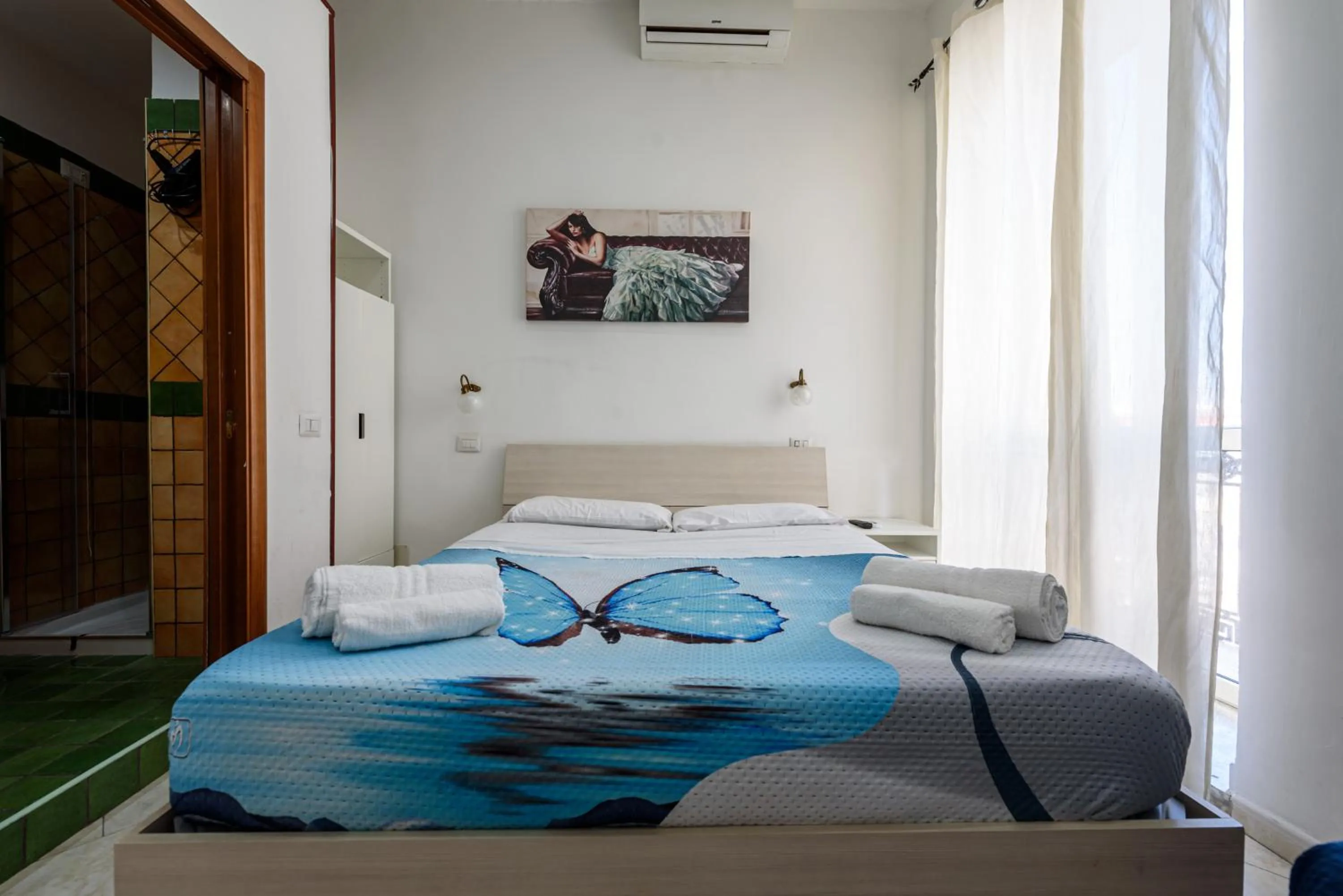 Bed in Napoli Centrale di Fabio e Veronica LT